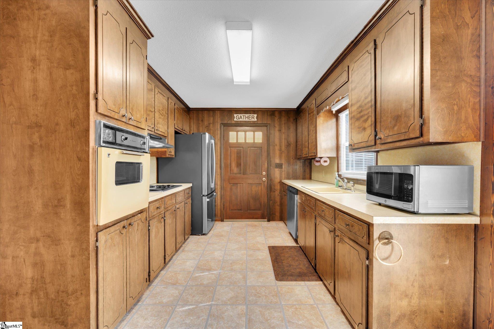 2114 Karen Lane Property Photo 14