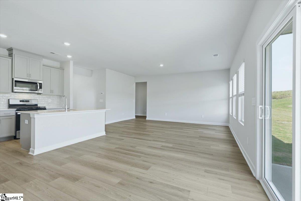 125 Gibbon Way Property Photo 12