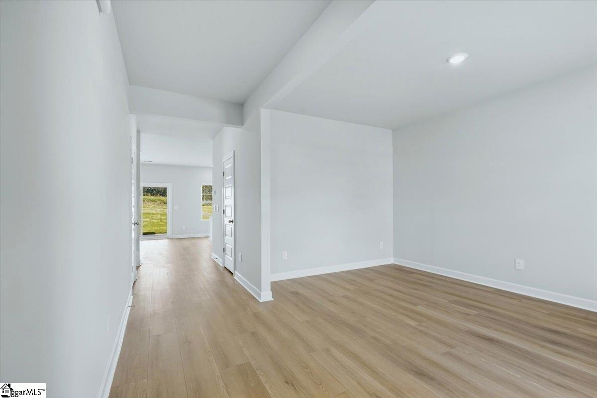 129 Gibbon Way Property Photo 5