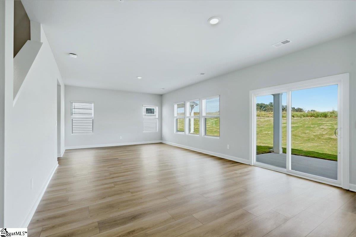 129 Gibbon Way Property Photo 8