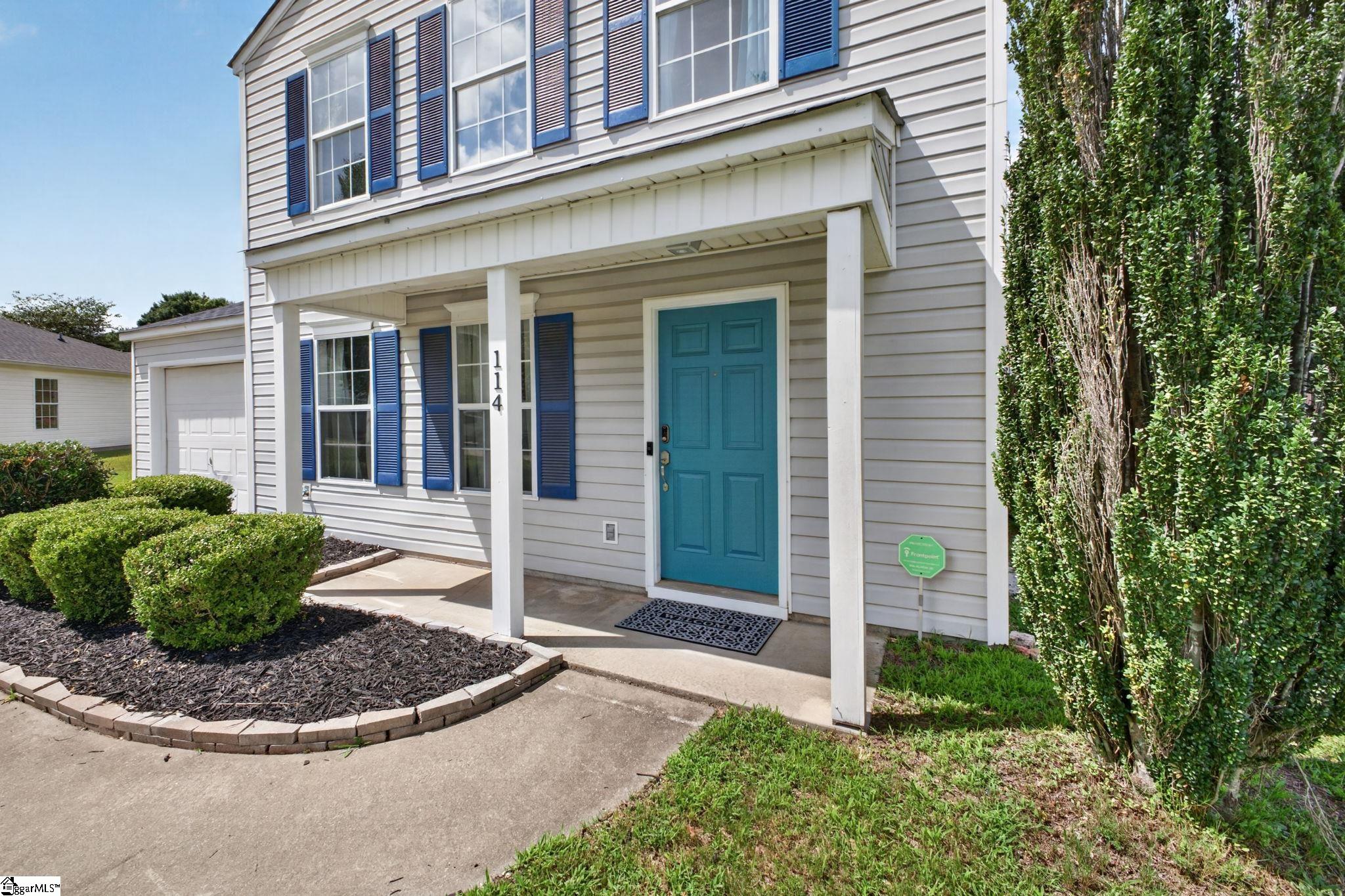 114 Kingsman Court Property Photo 3