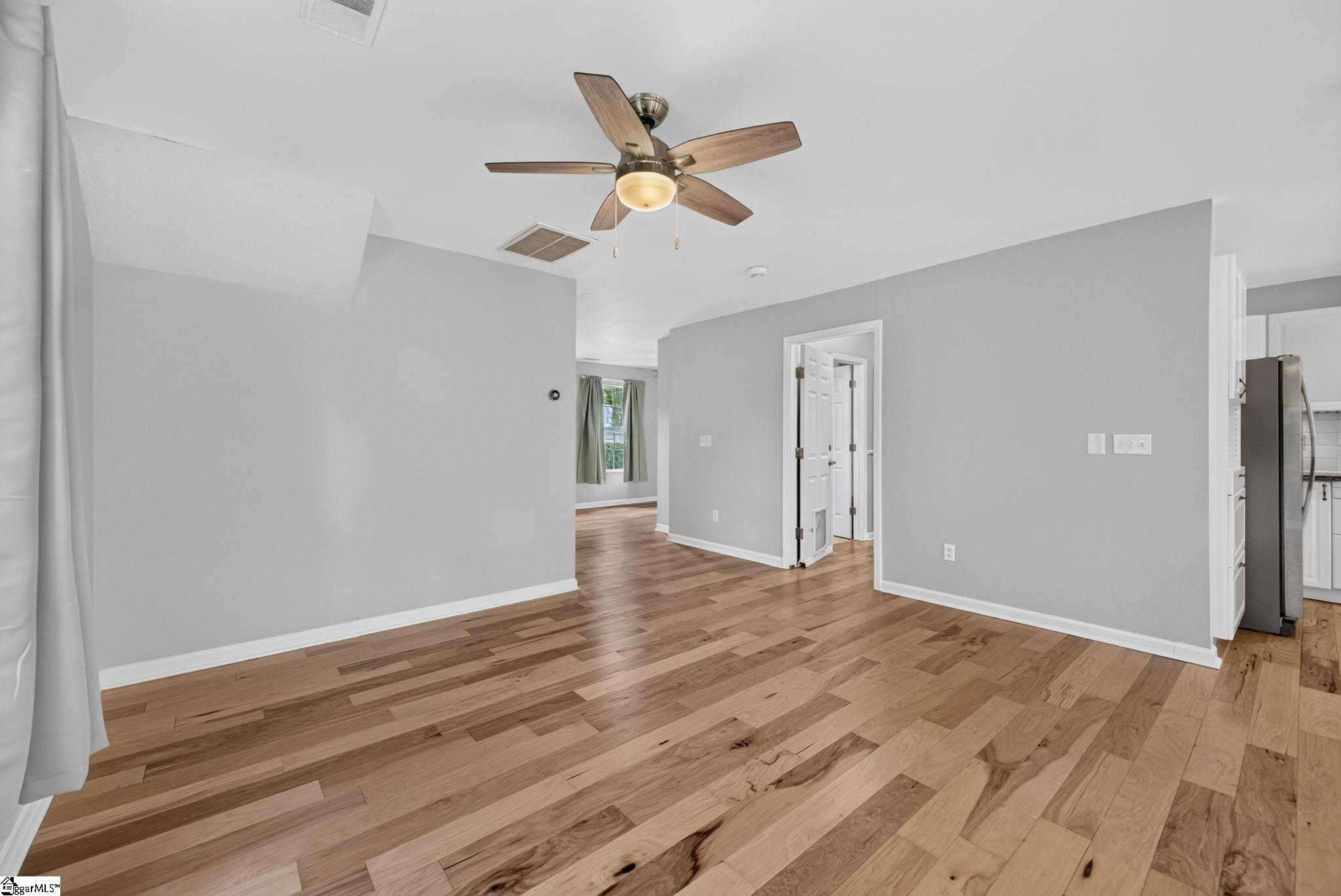 114 Kingsman Court Property Photo 18
