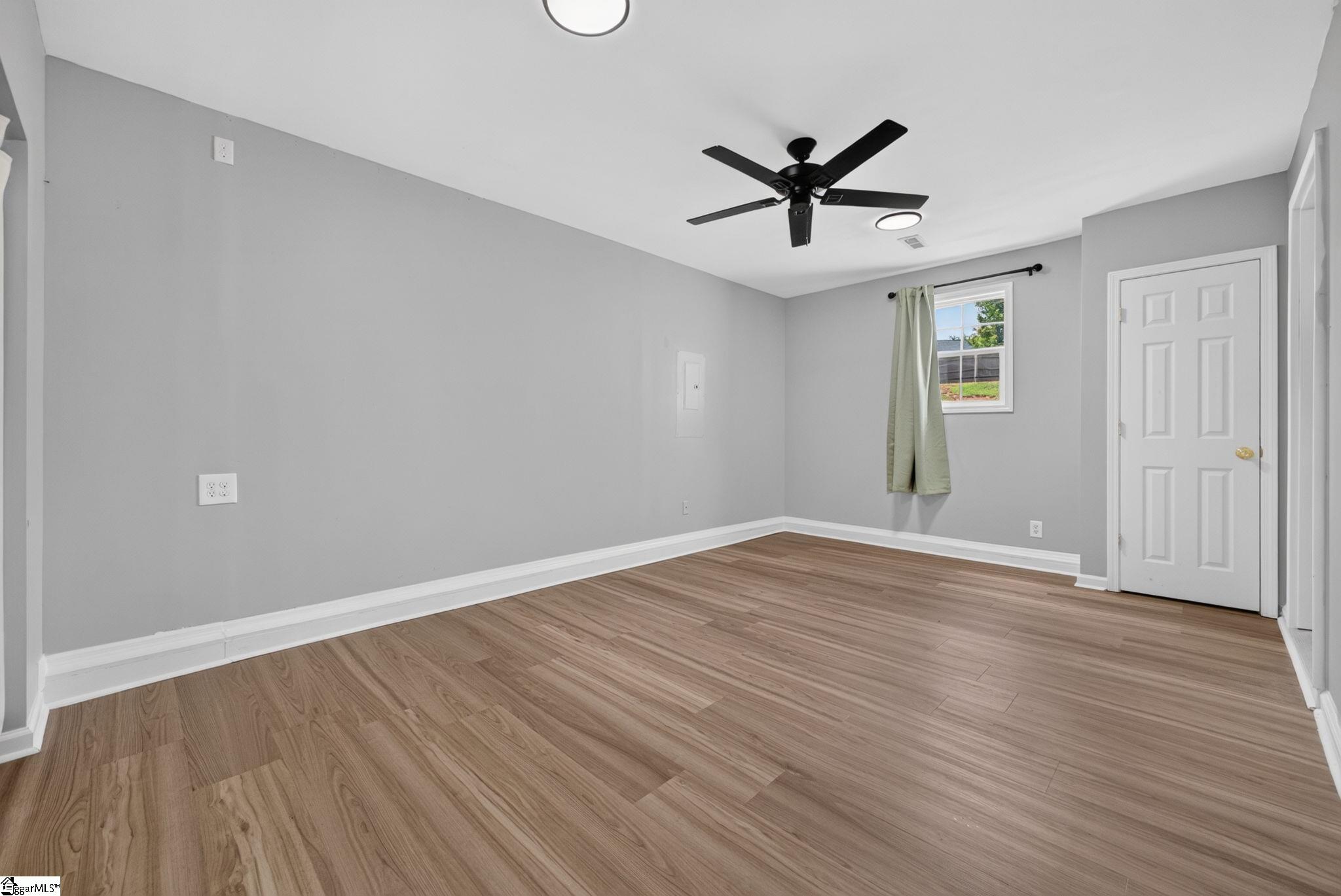 114 Kingsman Court Property Photo 22
