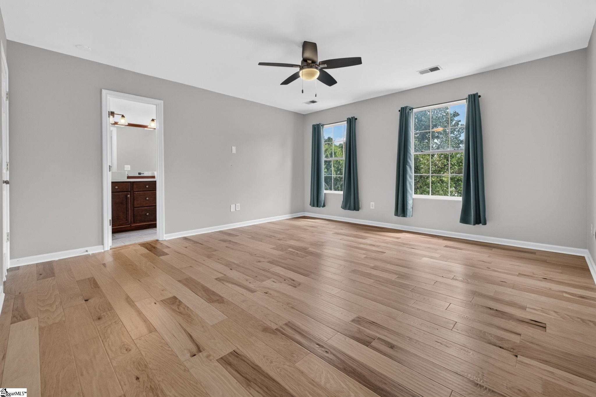 114 Kingsman Court Property Photo 30