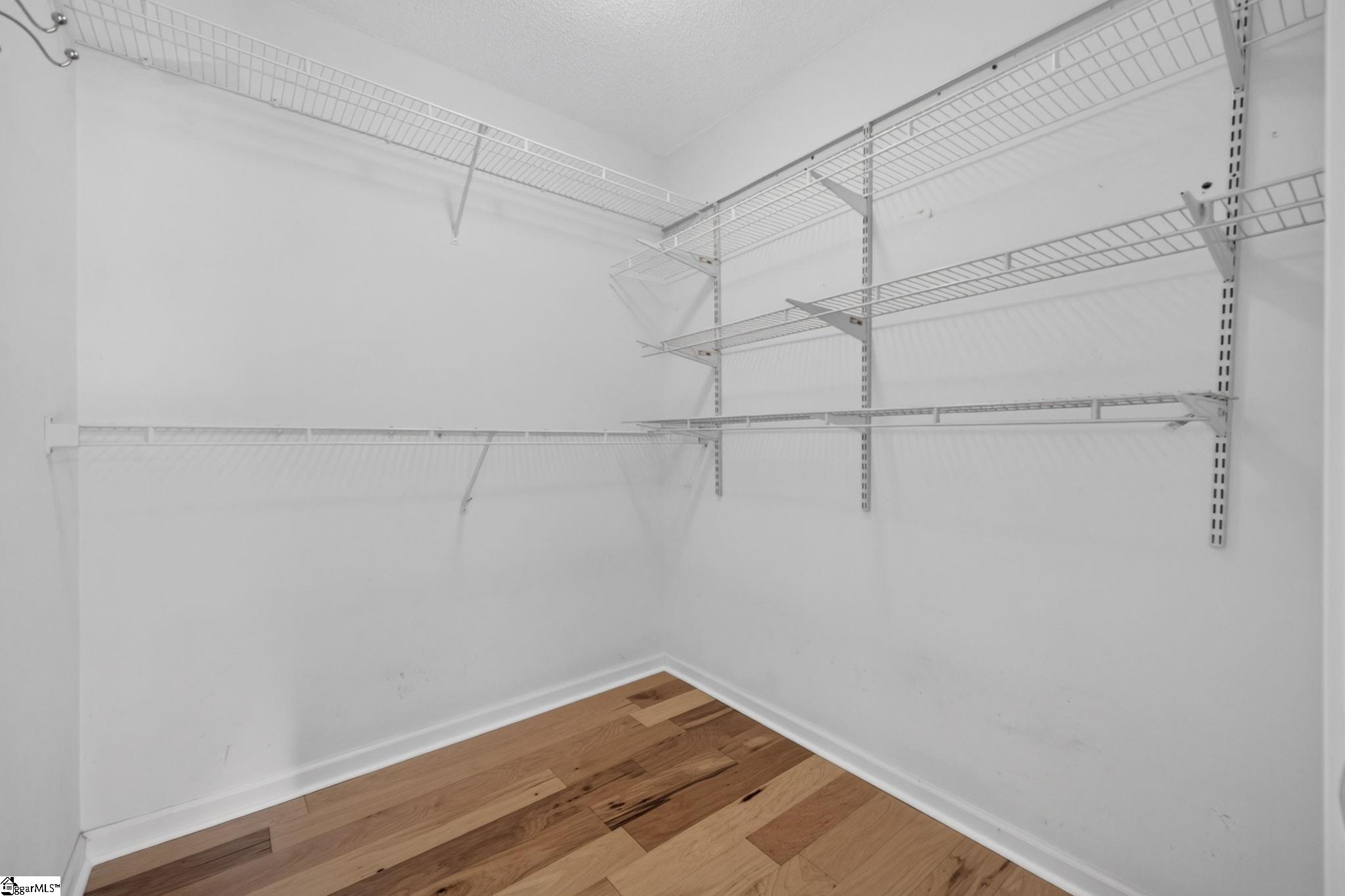114 Kingsman Court Property Photo 32