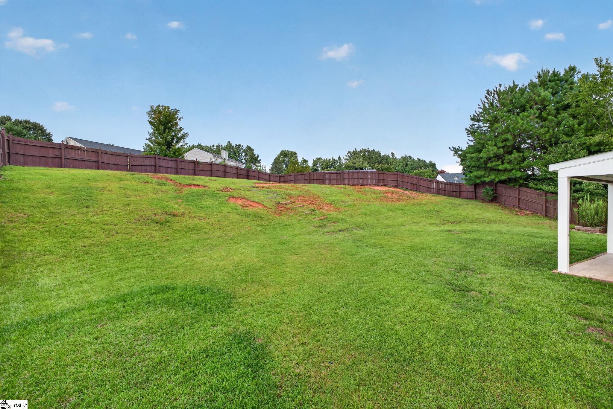 114 Kingsman Court Property Photo 35