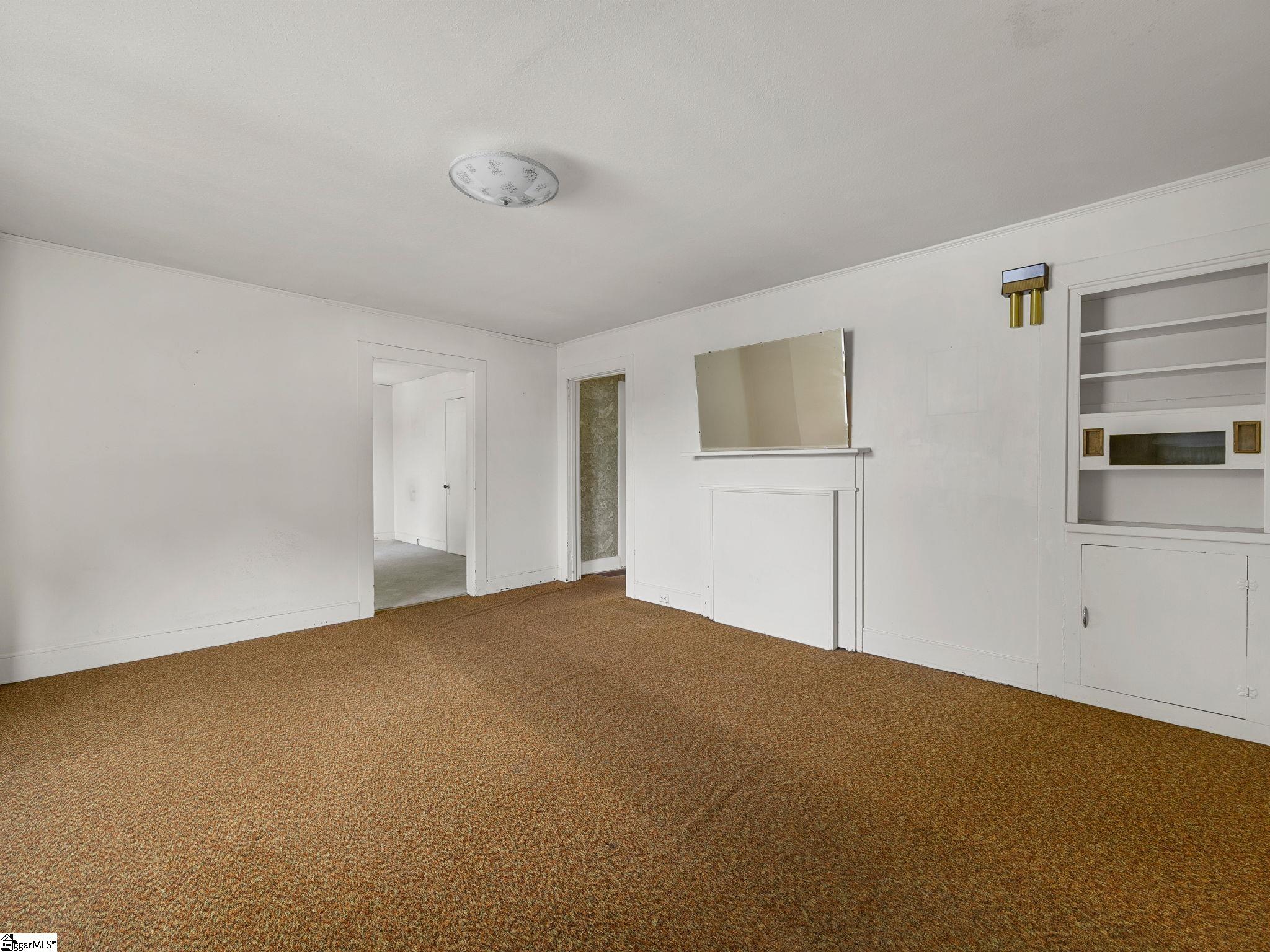 33 Lawrence Street Property Photo 9
