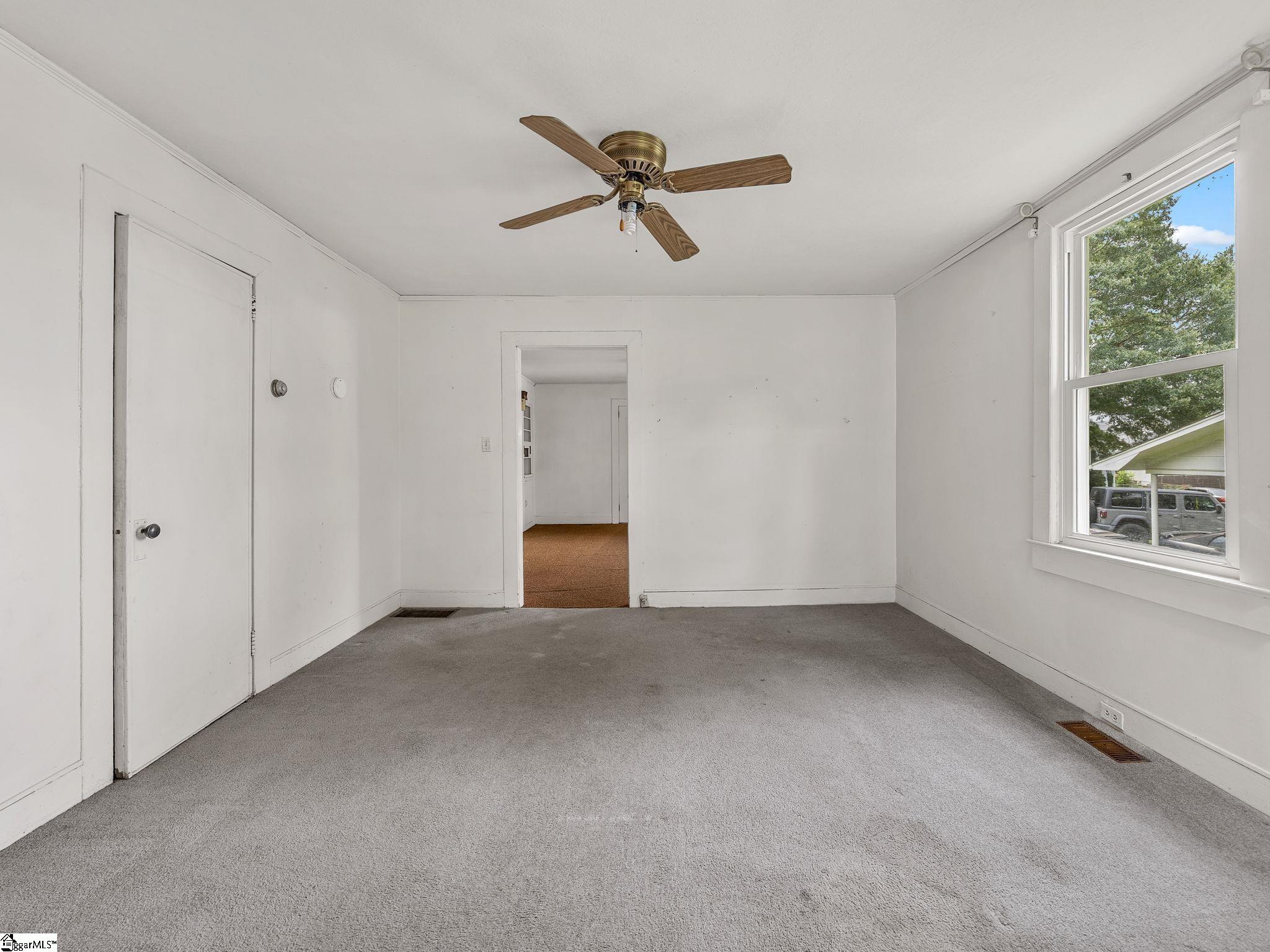 33 Lawrence Street Property Photo 15