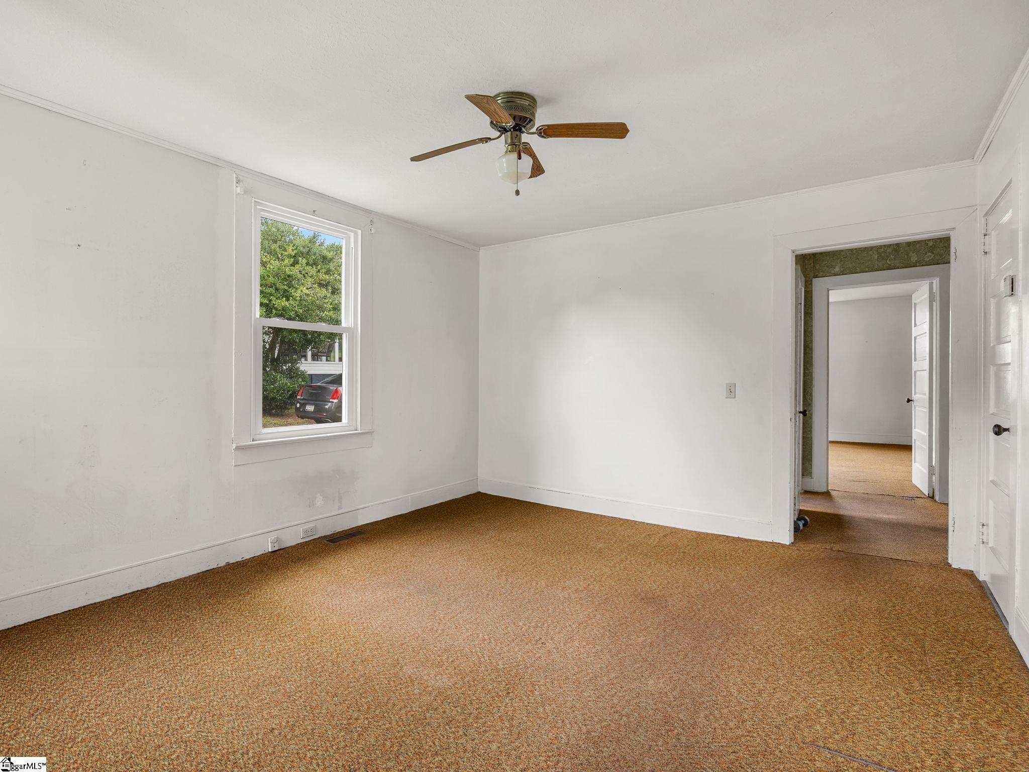 33 Lawrence Street Property Photo 18