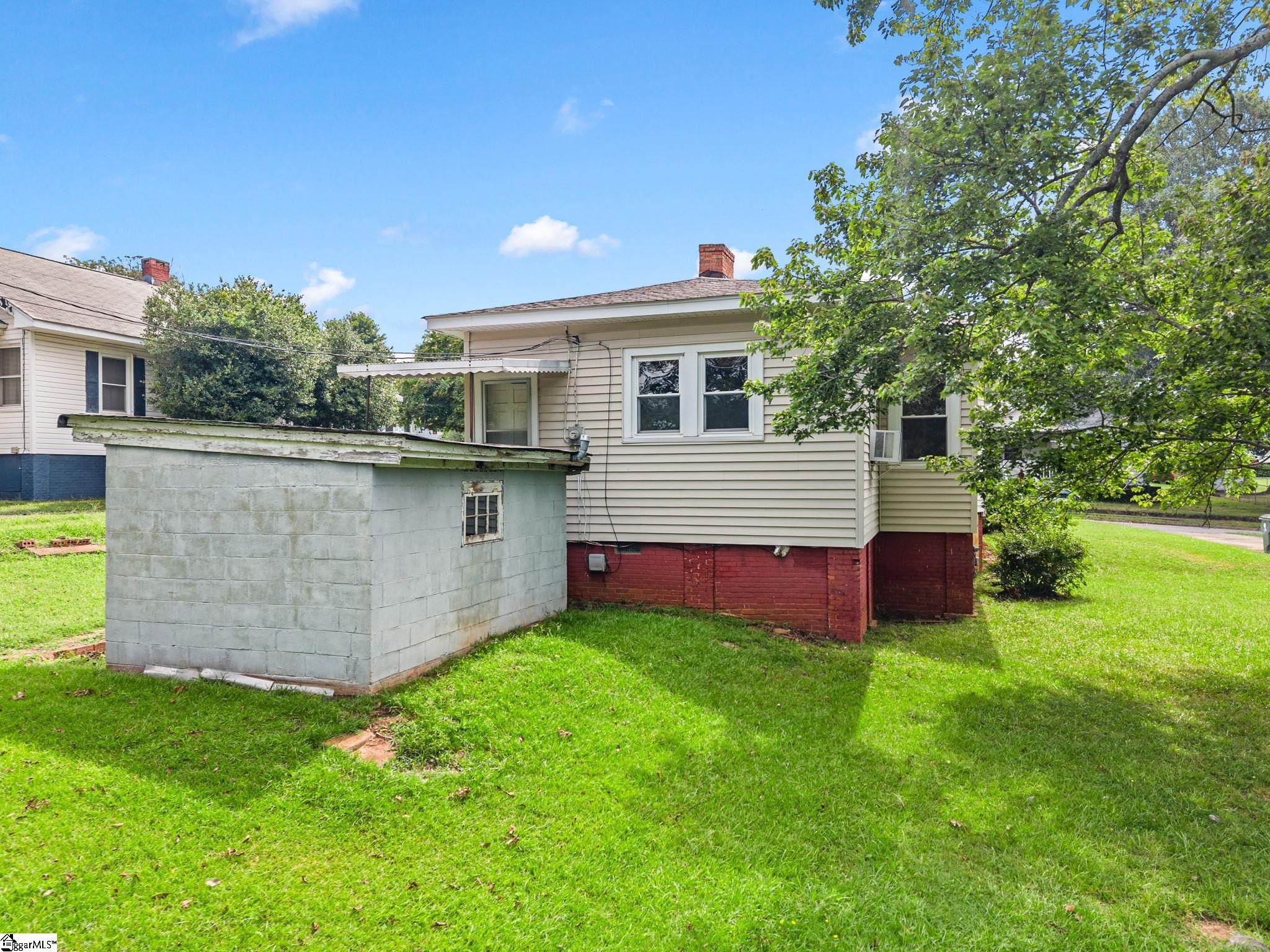 33 Lawrence Street Property Photo 28