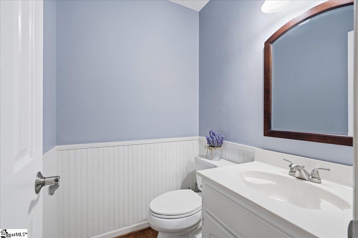 410 Thornhill Drive Property Photo 9