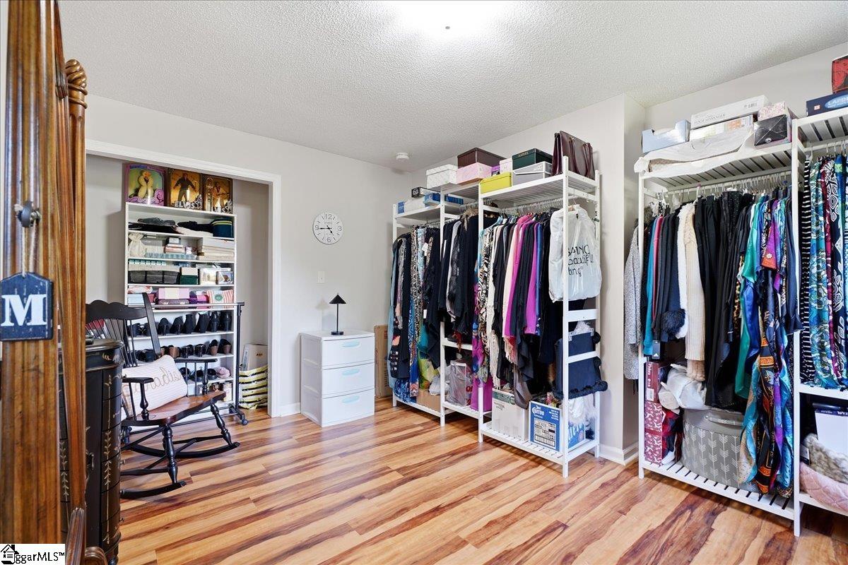 410 Thornhill Drive Property Photo 28