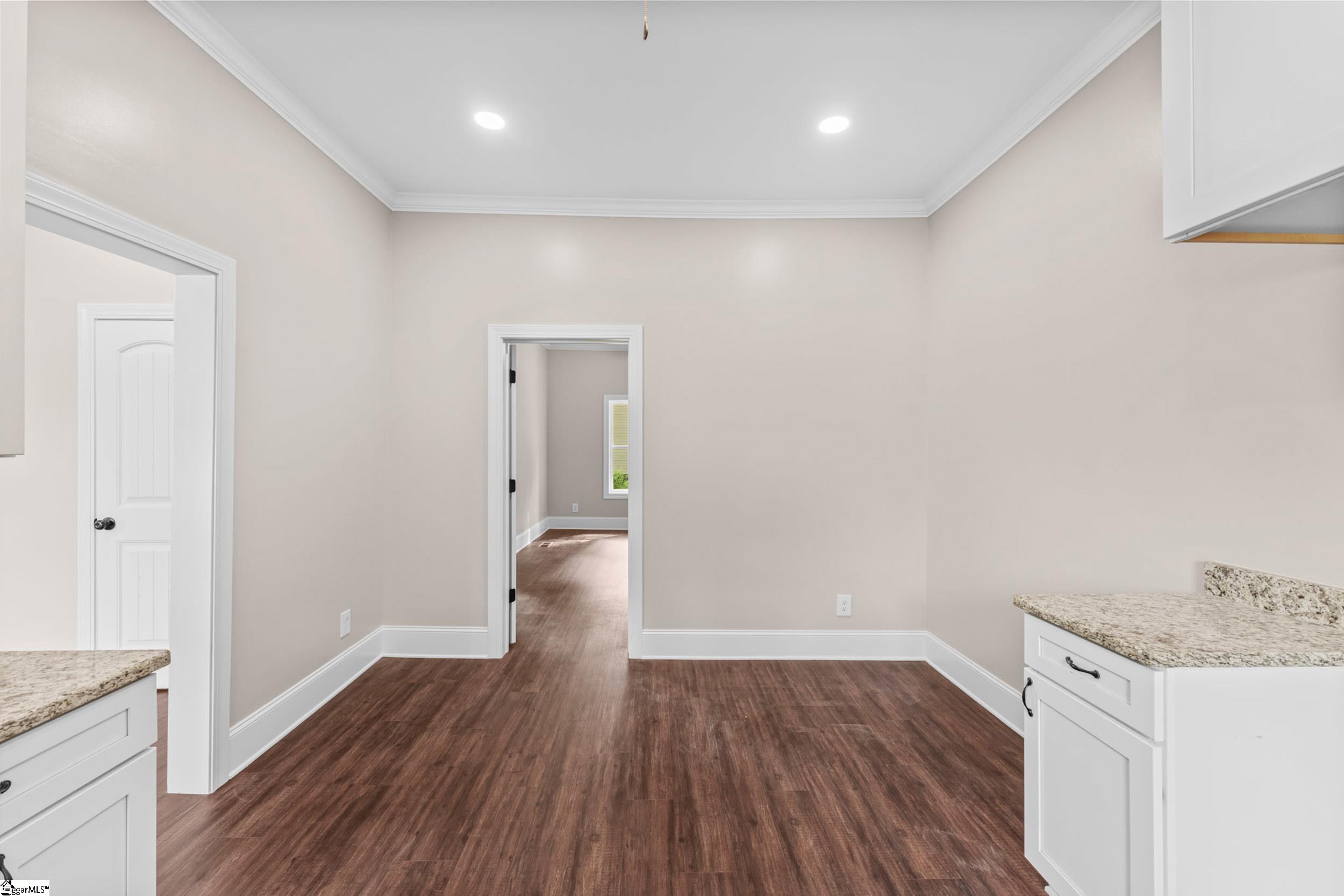 409 W Curtis Street Property Photo 13