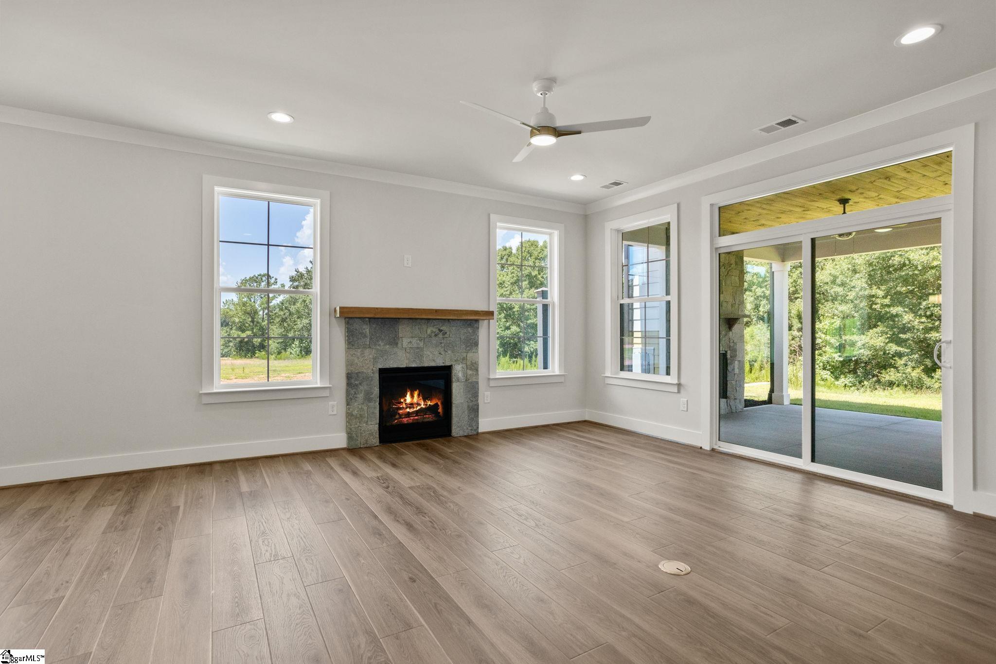 106 Adrian Way Property Photo 8