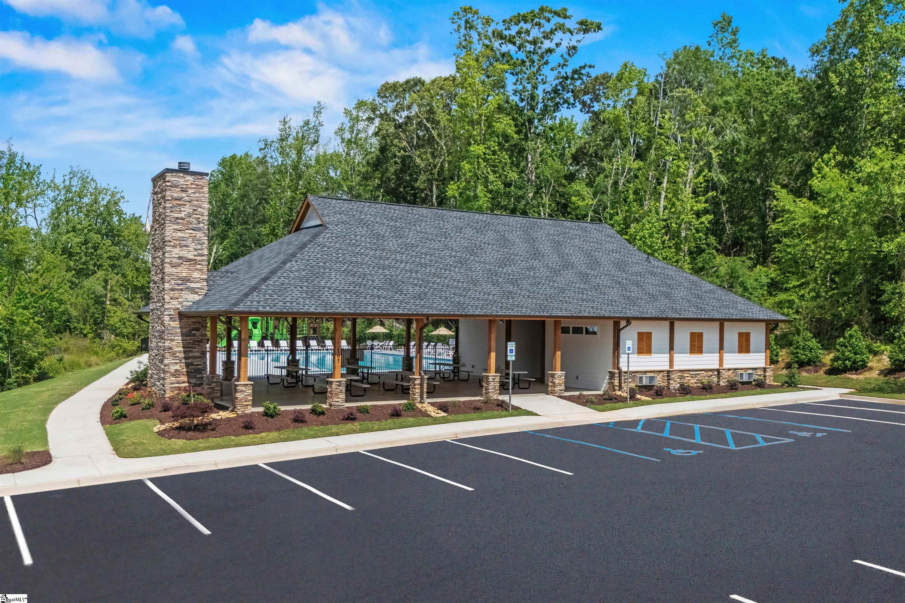 1600426 Property Photo 4