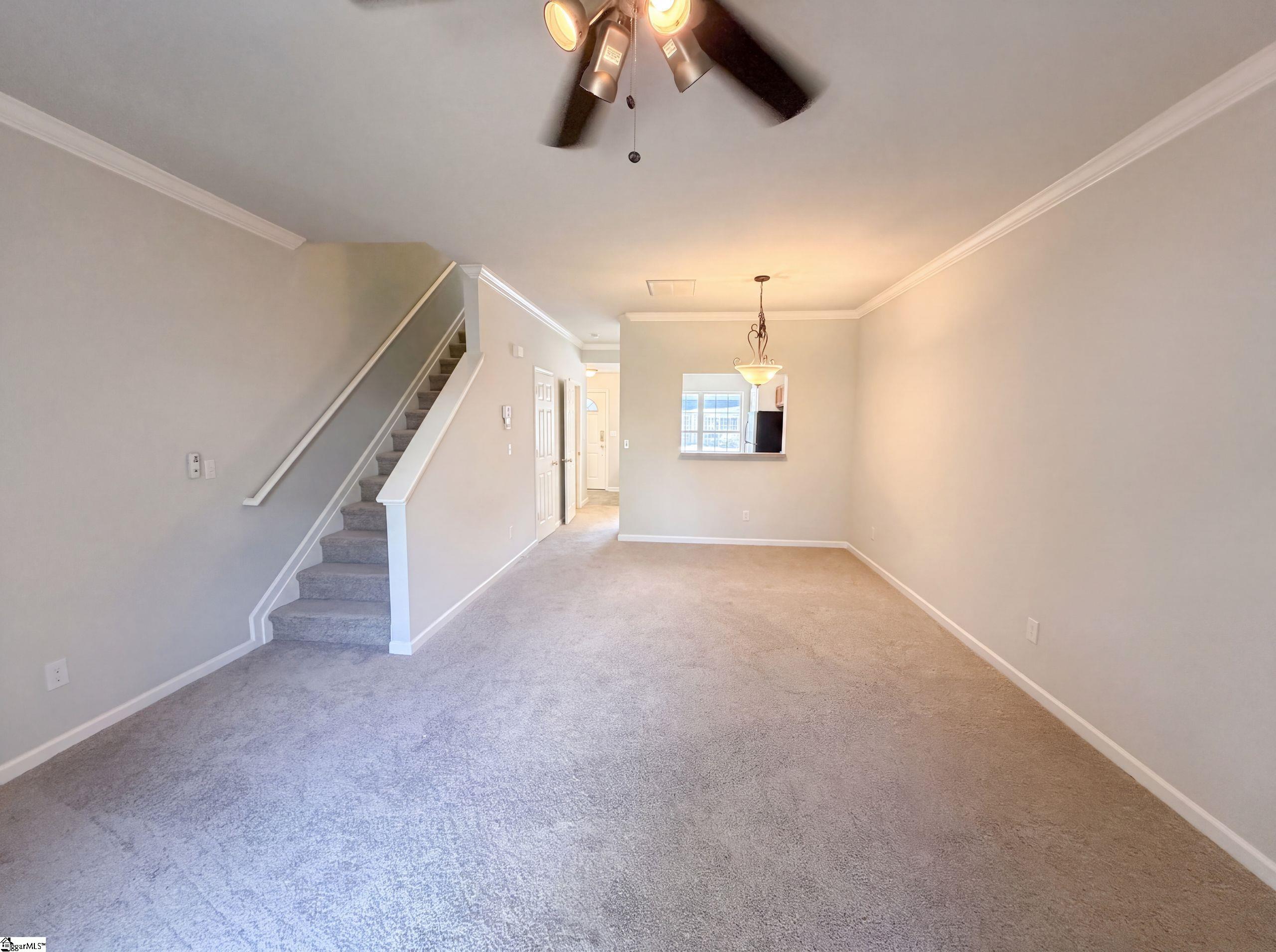615 Graythorn Lane Property Photo 3