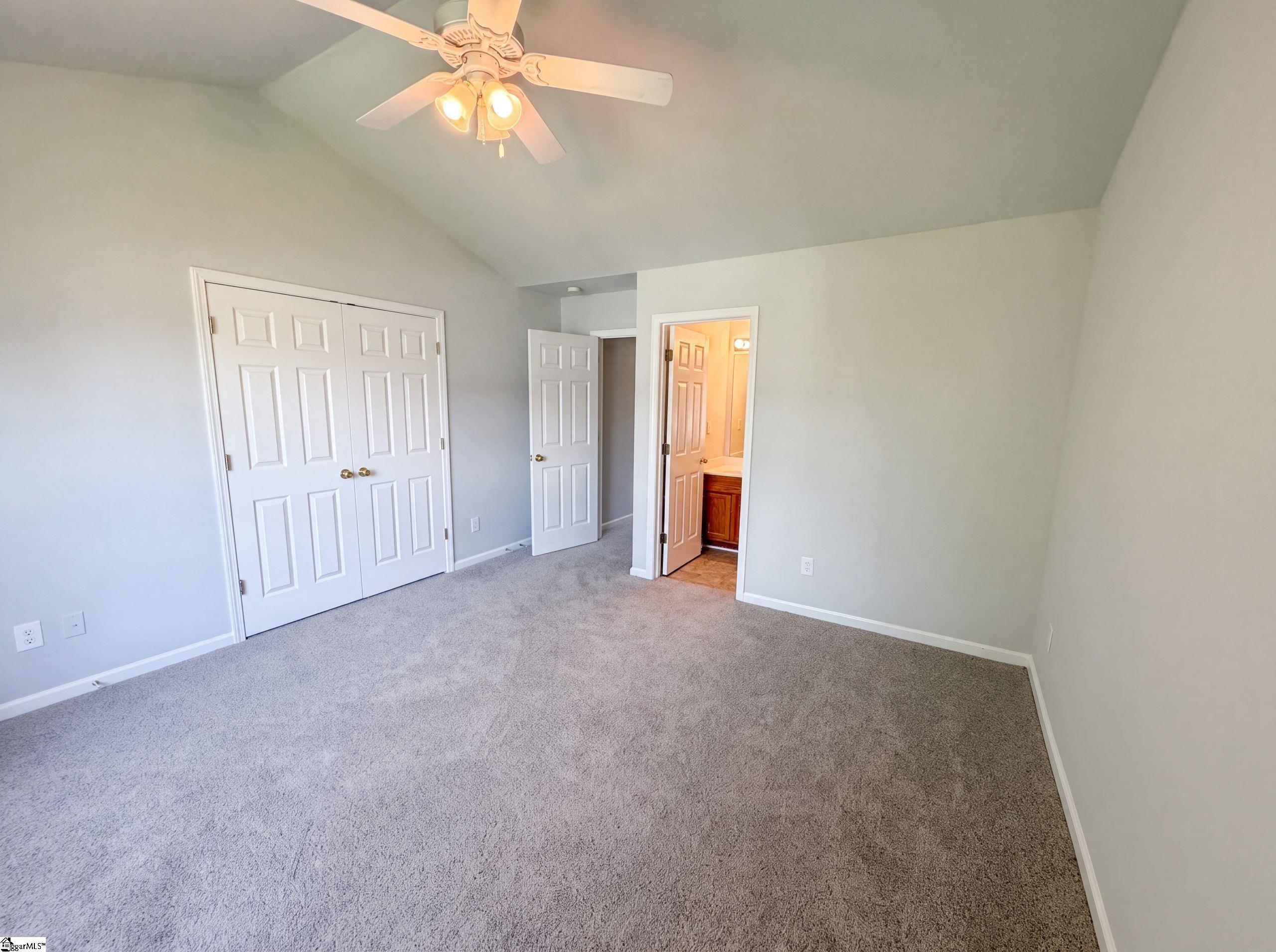 615 Graythorn Lane Property Photo 4