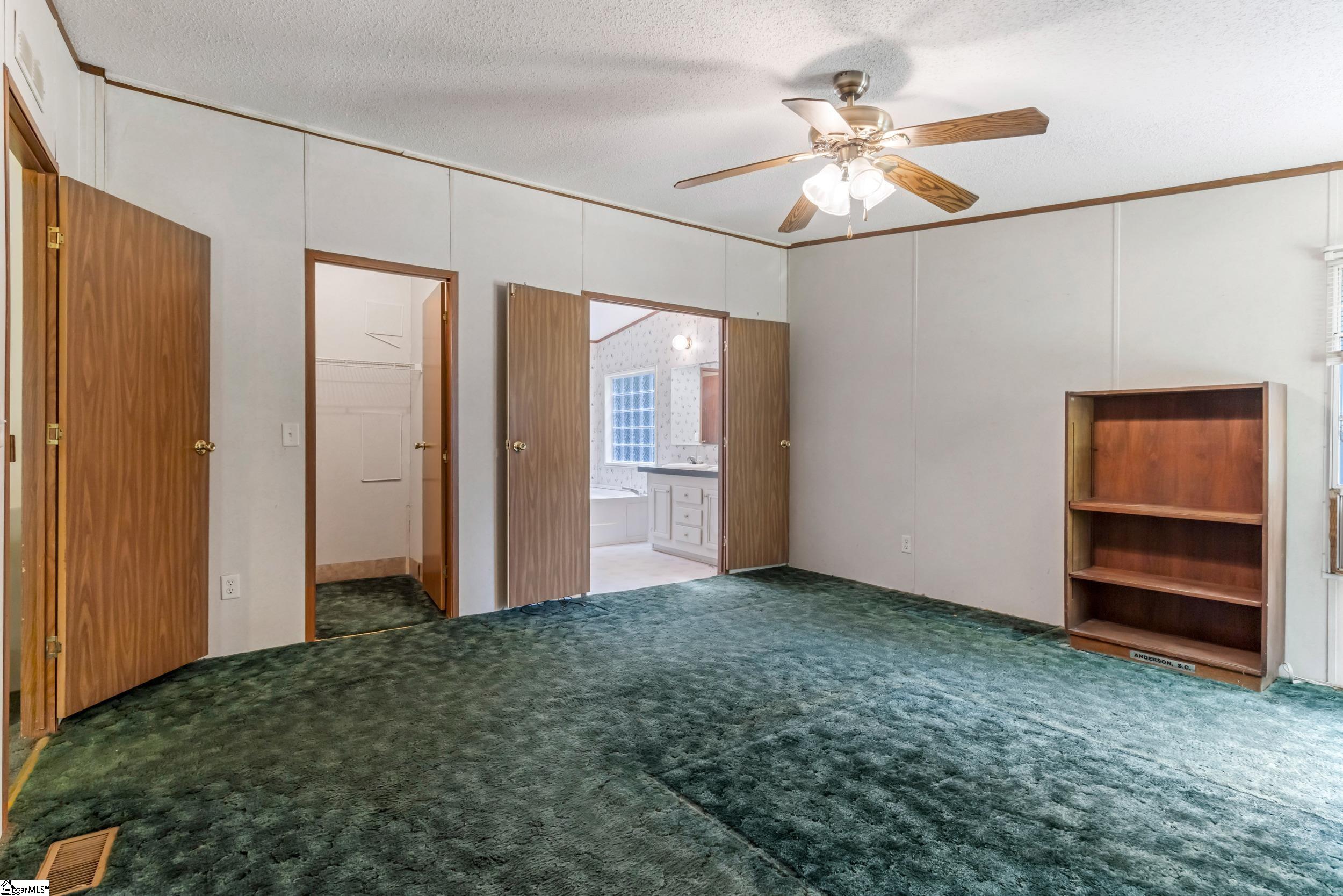 214 Chantilly Circle Property Photo 13