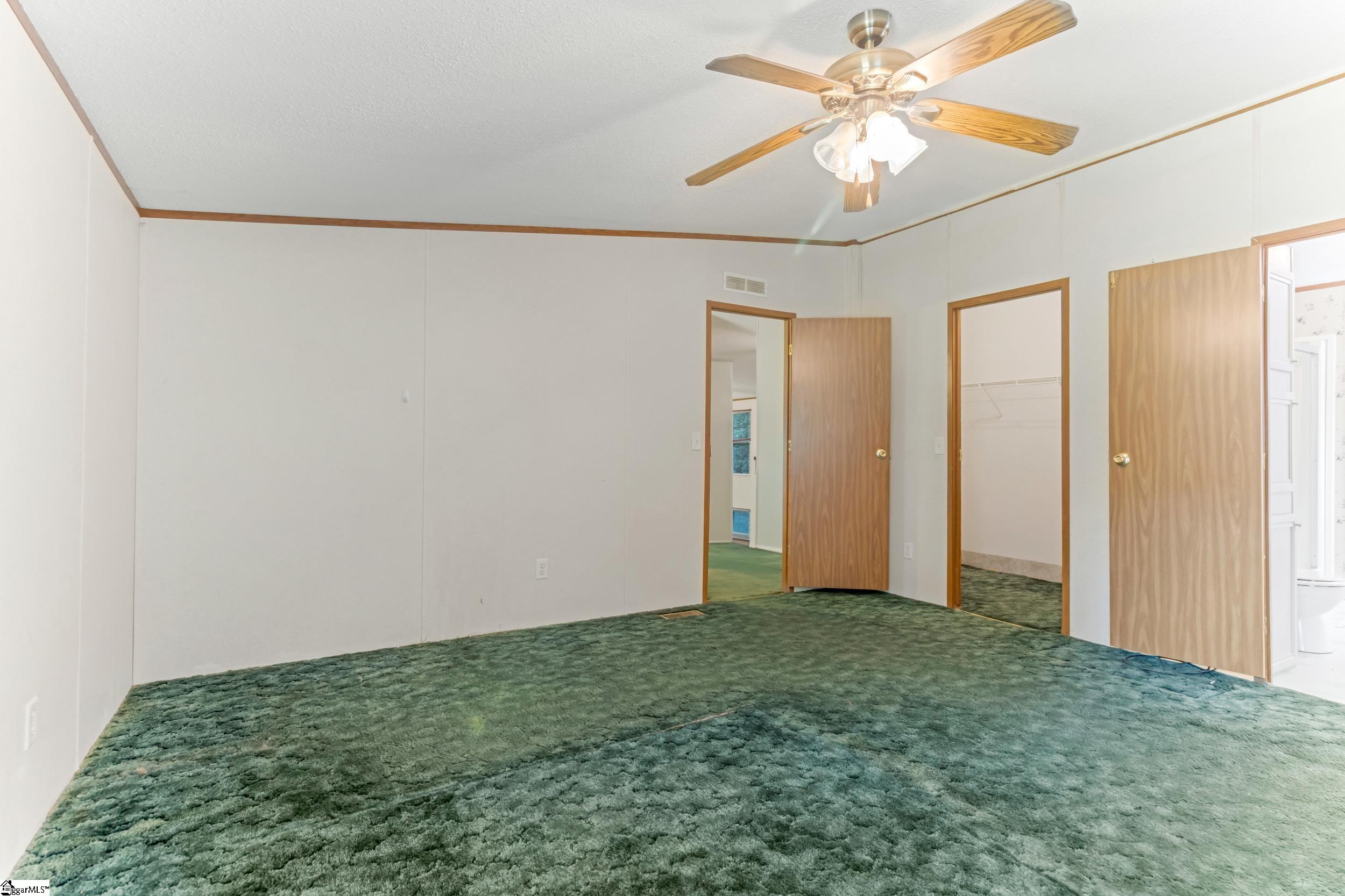 214 Chantilly Circle Property Photo 14
