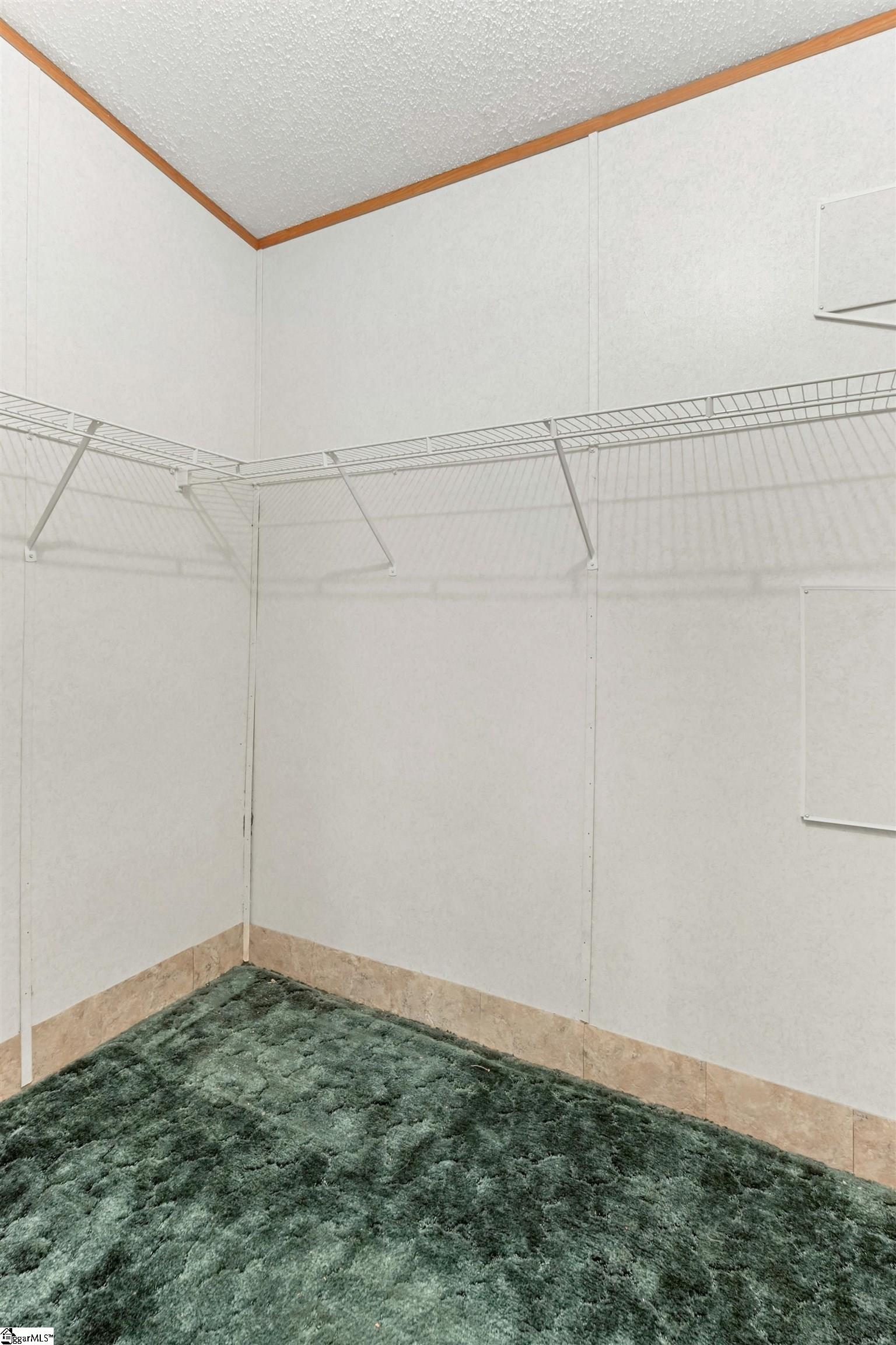 214 Chantilly Circle Property Photo 18