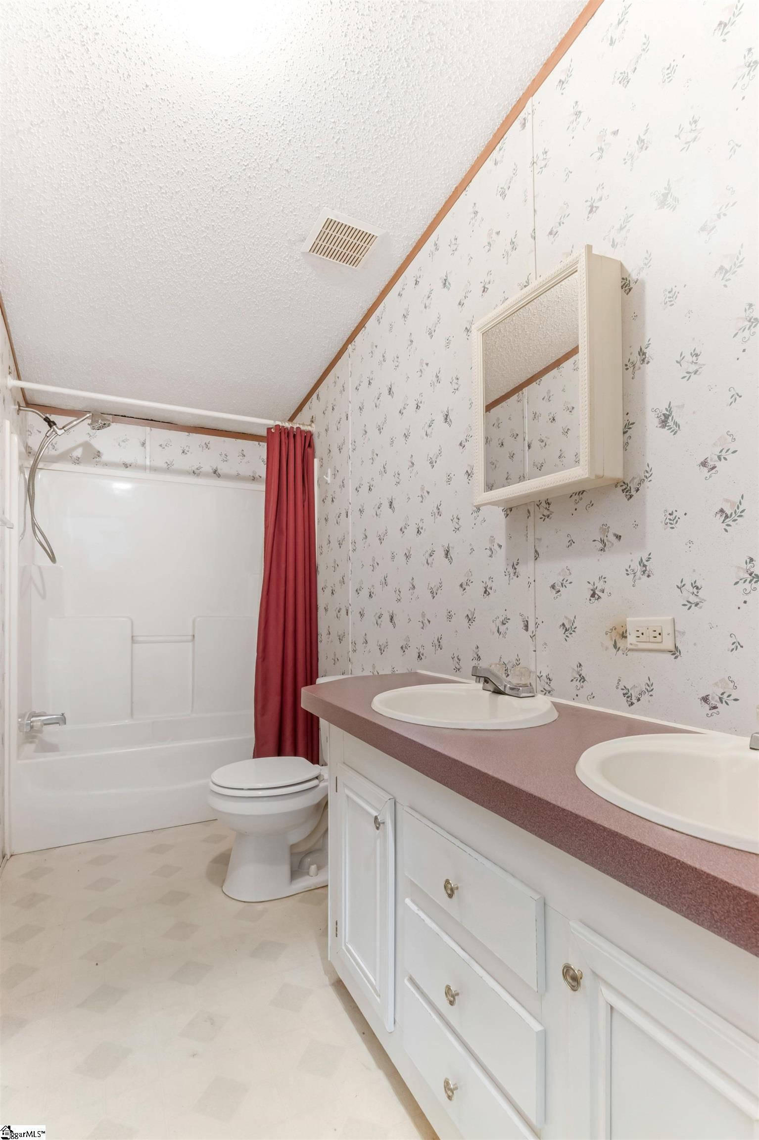 214 Chantilly Circle Property Photo 19