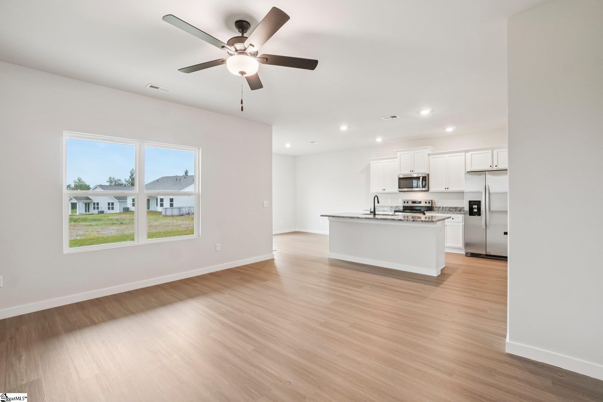 1325 Pitch Pine Place Property Photo 6