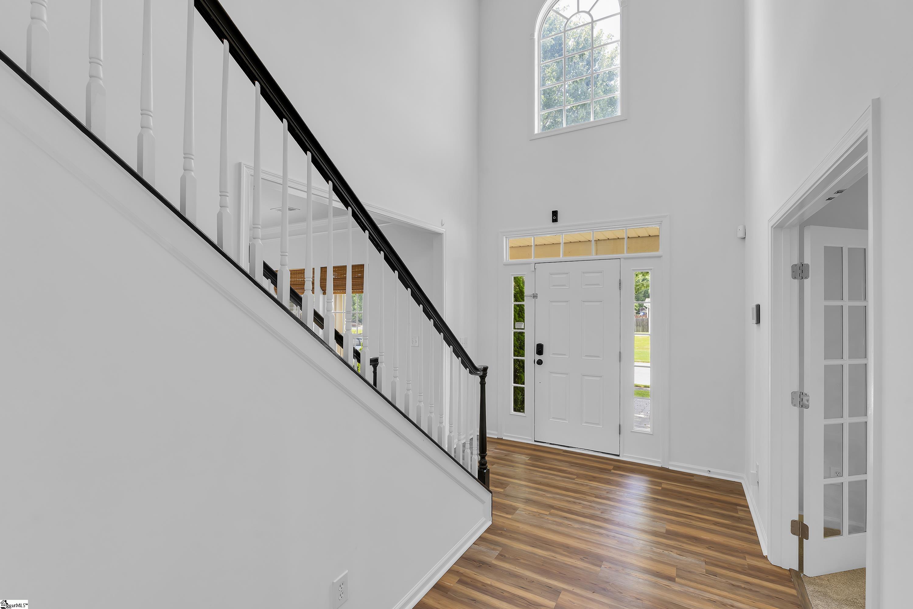6 Stonebury Drive Property Photo 5