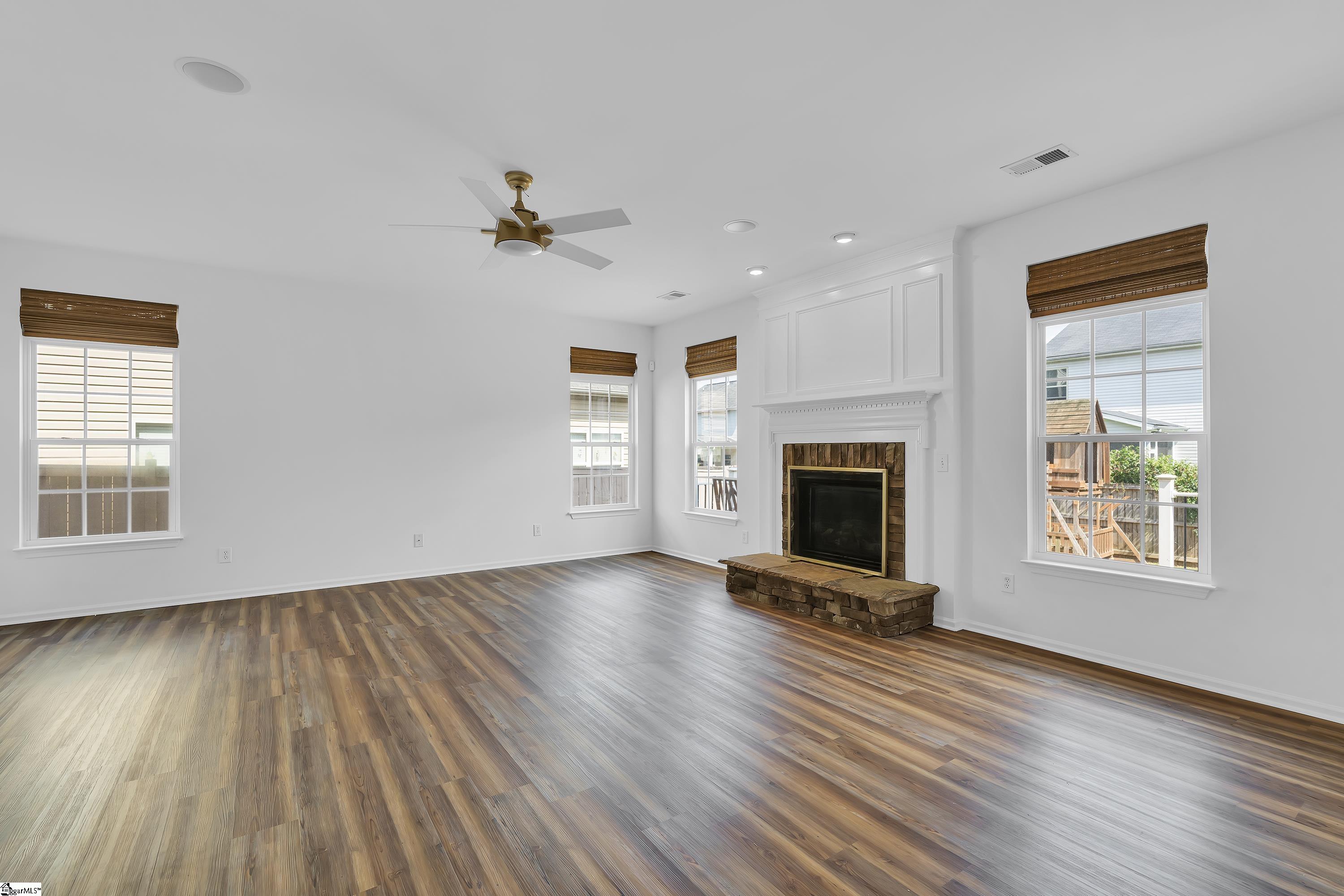 6 Stonebury Drive Property Photo 11