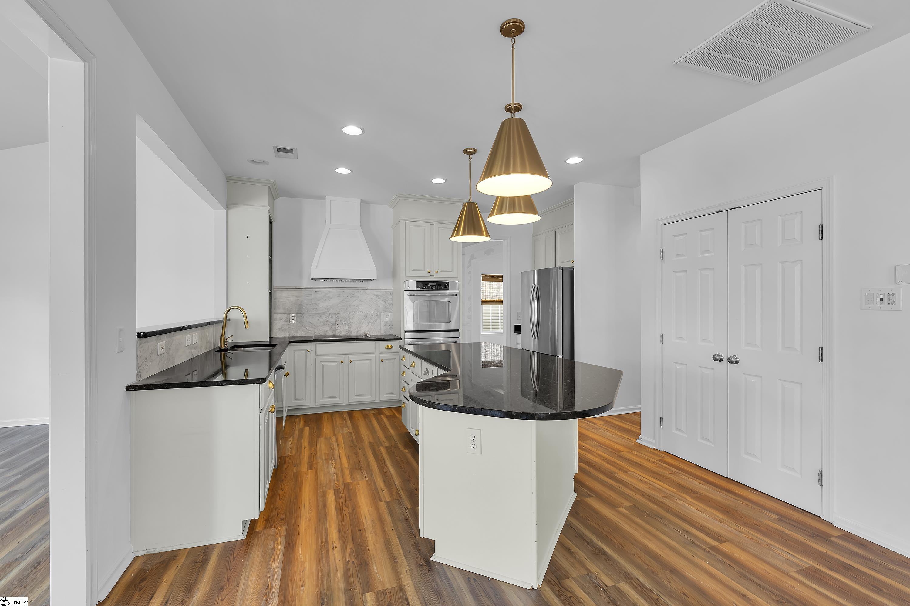 6 Stonebury Drive Property Photo 13