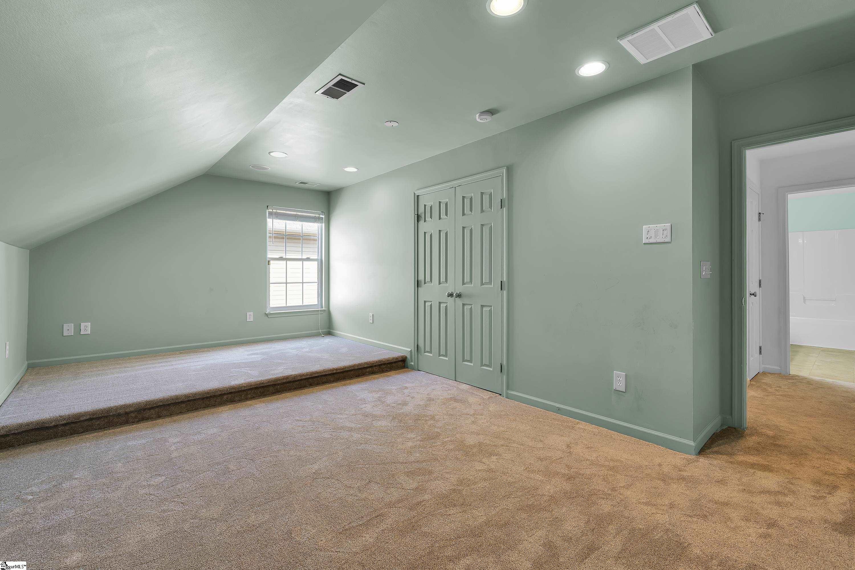 6 Stonebury Drive Property Photo 27