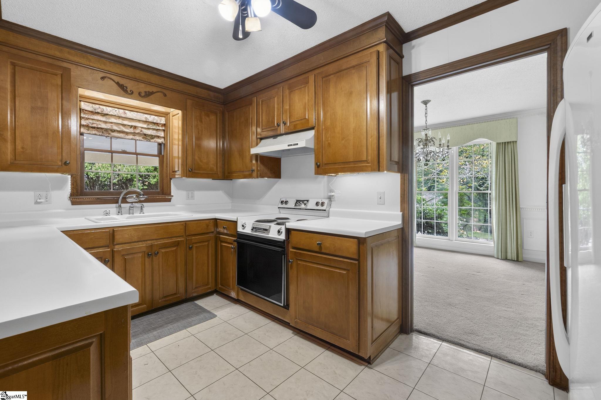 1204 Stonehurst Drive Property Photo 9