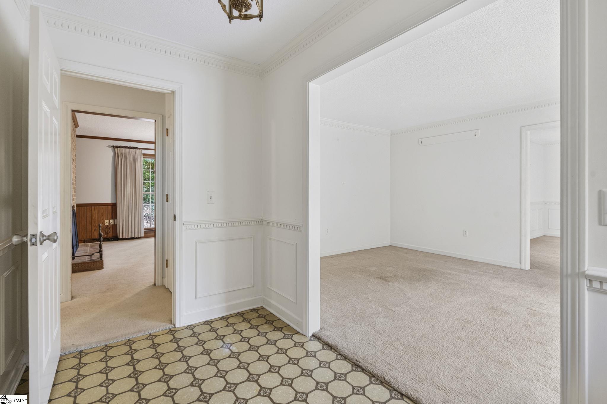 1204 Stonehurst Drive Property Photo 12