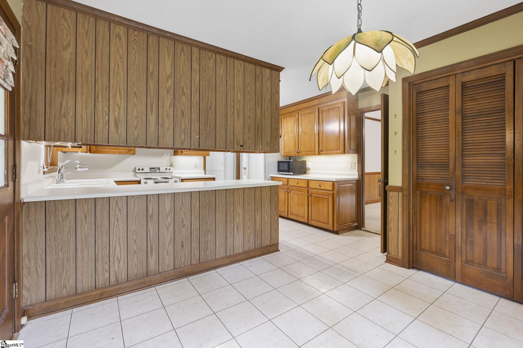 1204 Stonehurst Drive Property Photo 20