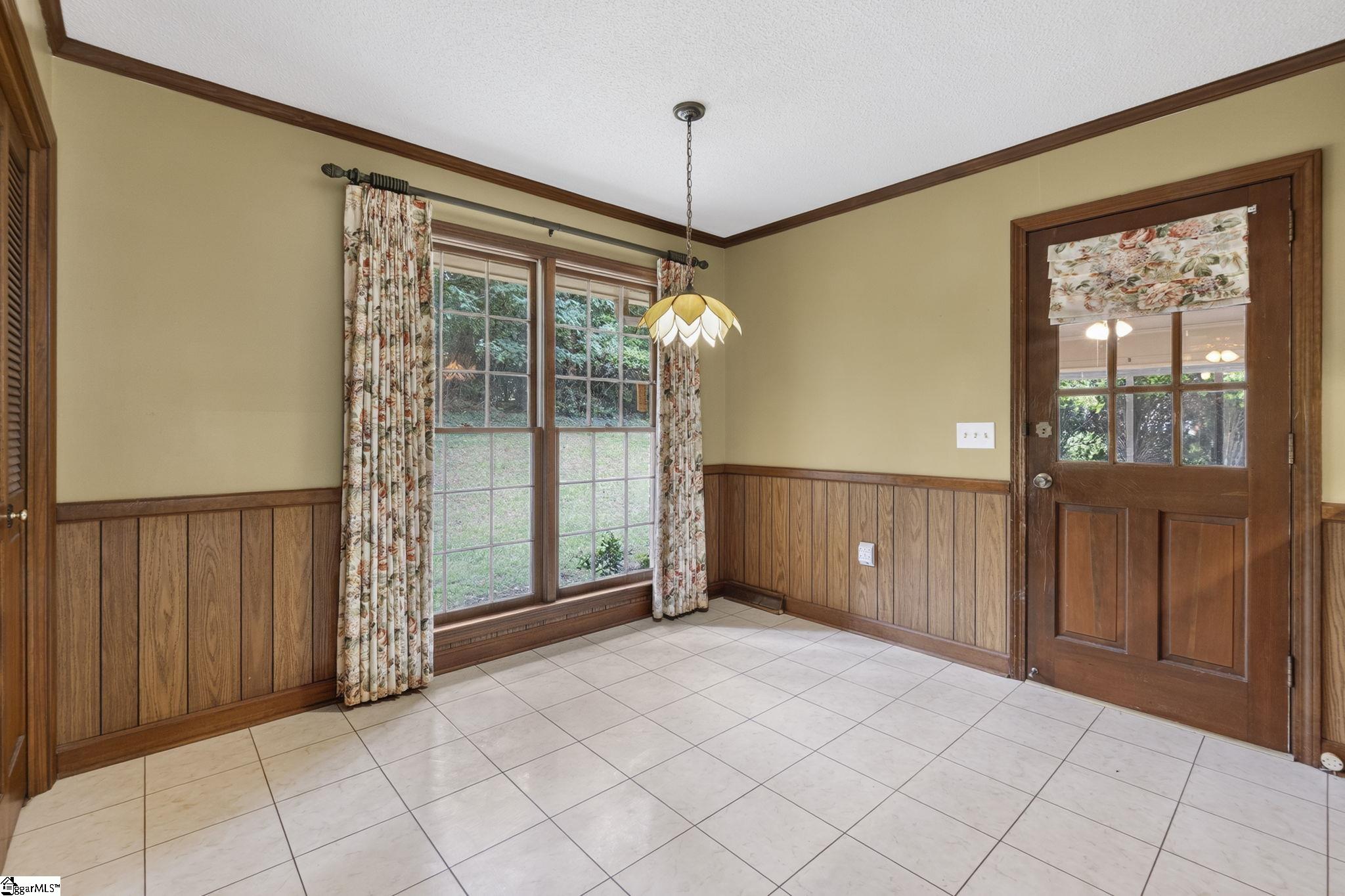 1204 Stonehurst Drive Property Photo 21