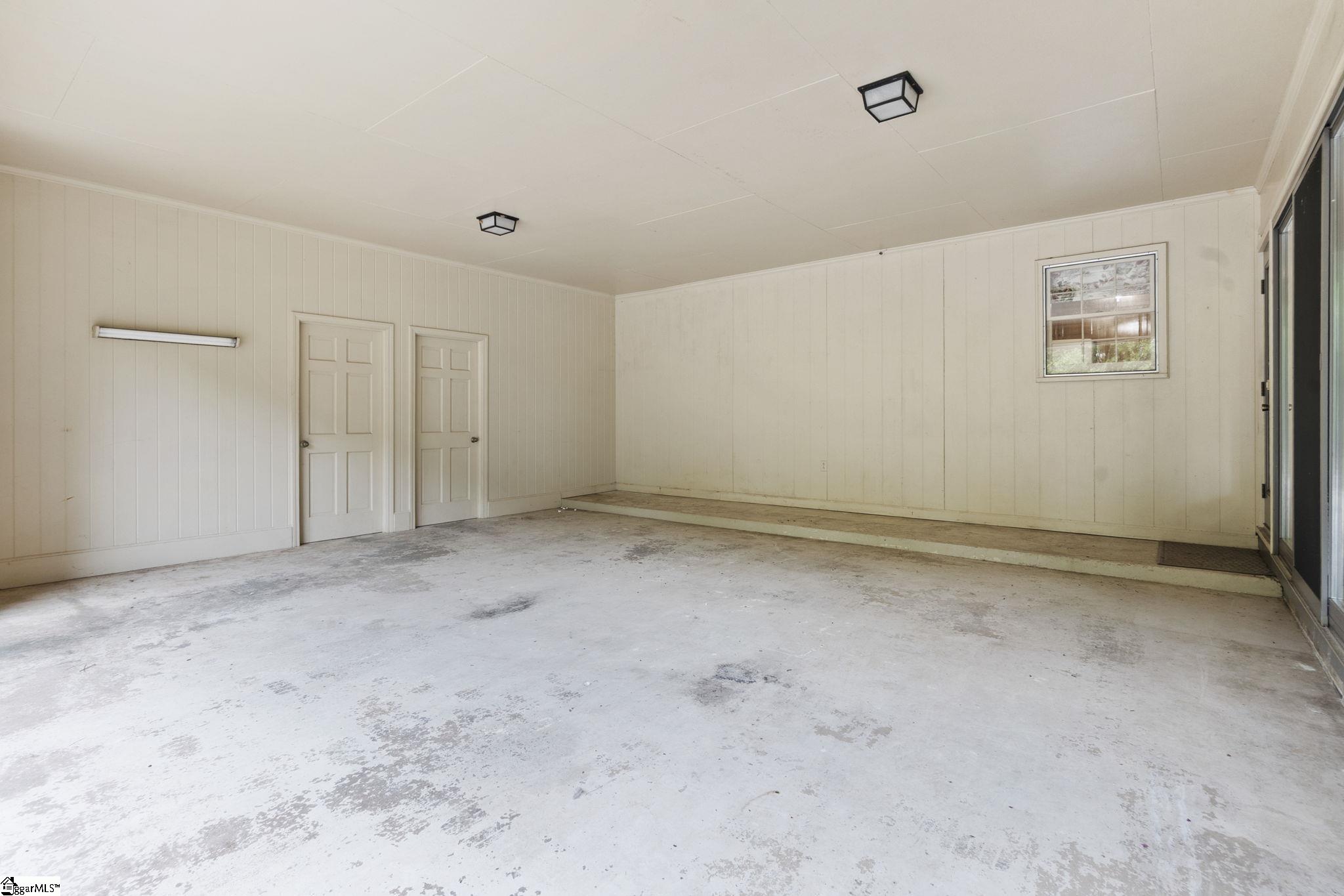 1204 Stonehurst Drive Property Photo 33