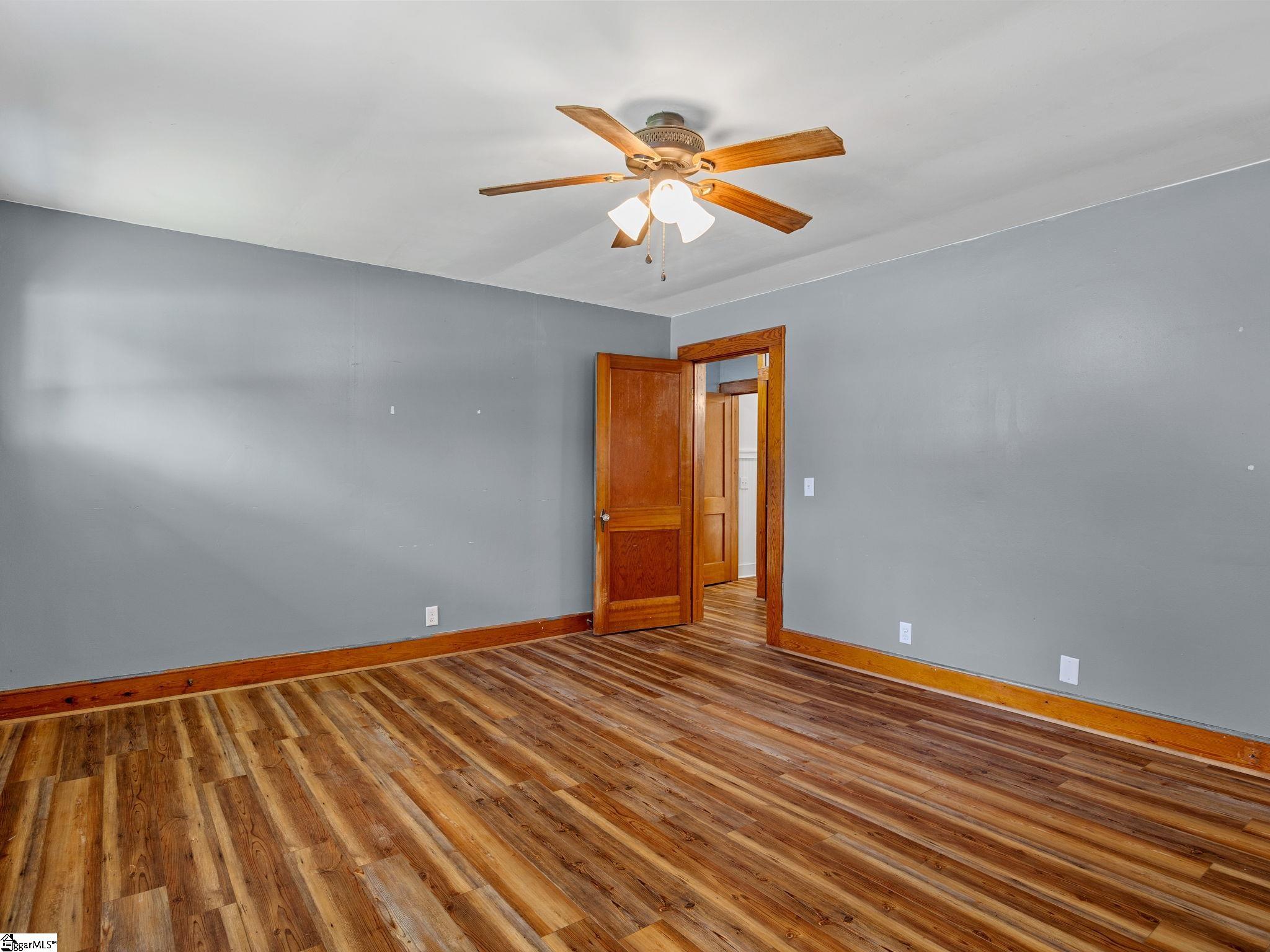 215 Haile Street Property Photo 8