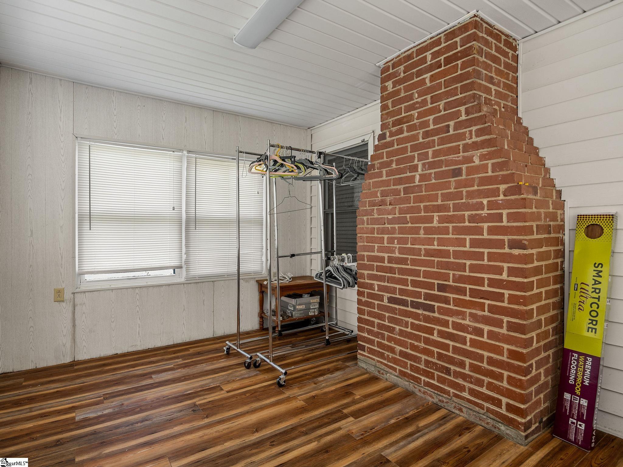 215 Haile Street Property Photo 10