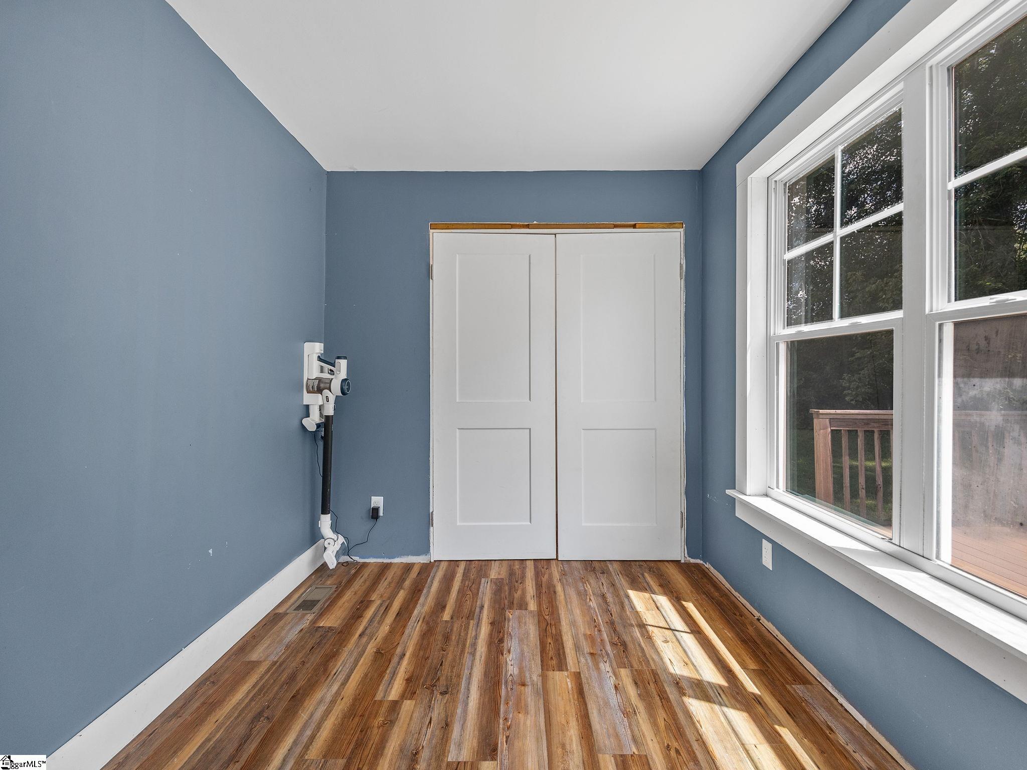 215 Haile Street Property Photo 17
