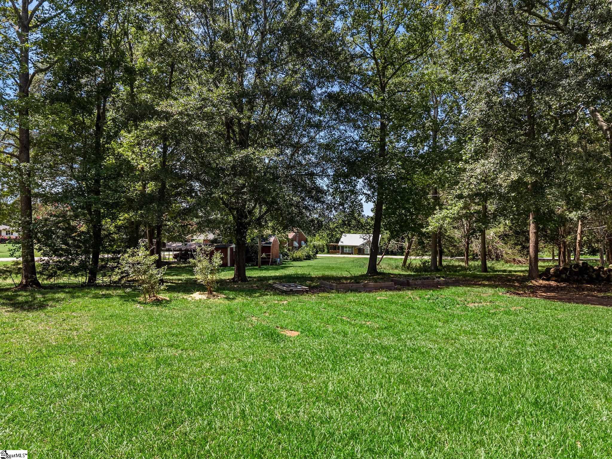 215 Haile Street Property Photo 32