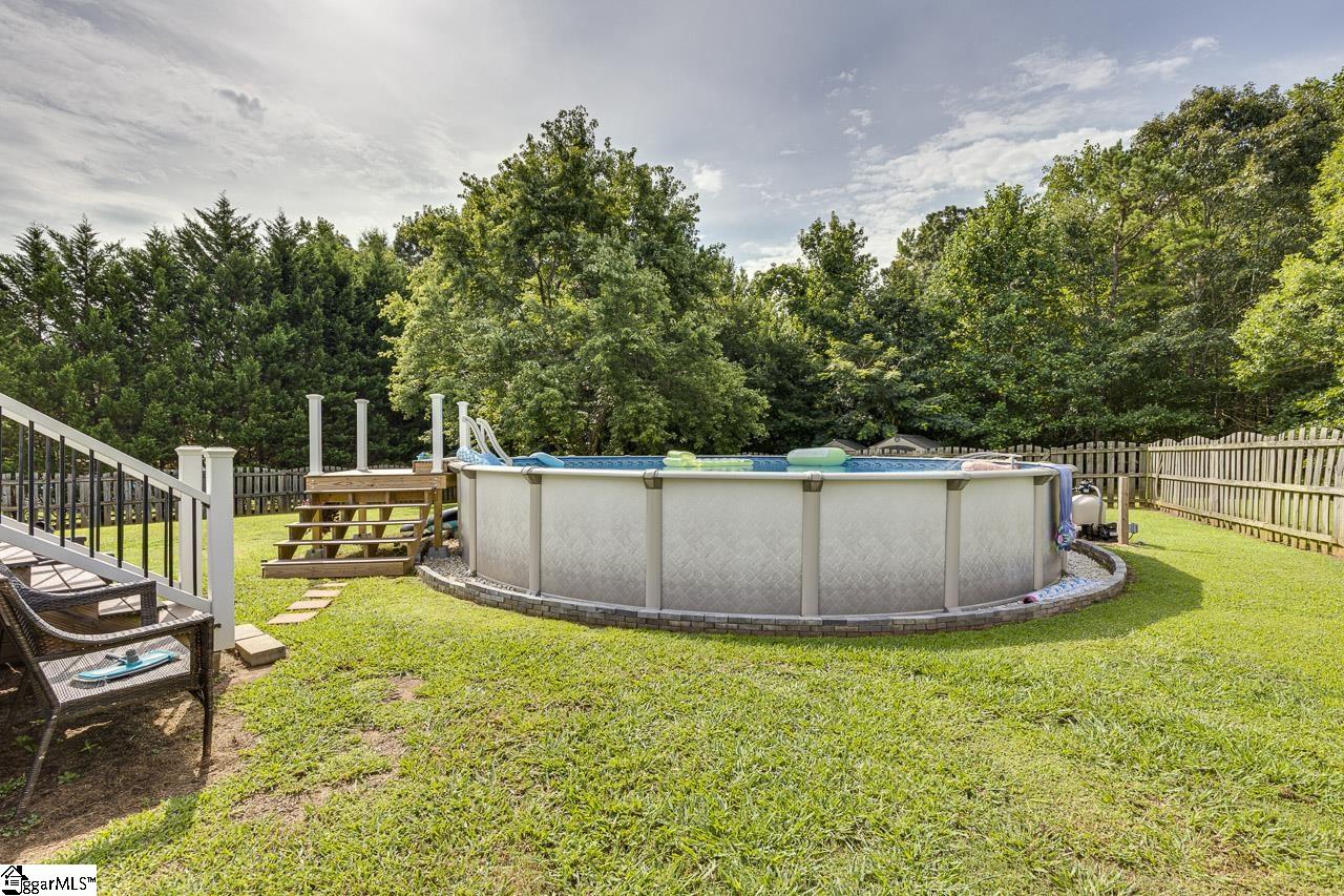 8 Shady Pines Court Property Photo 3