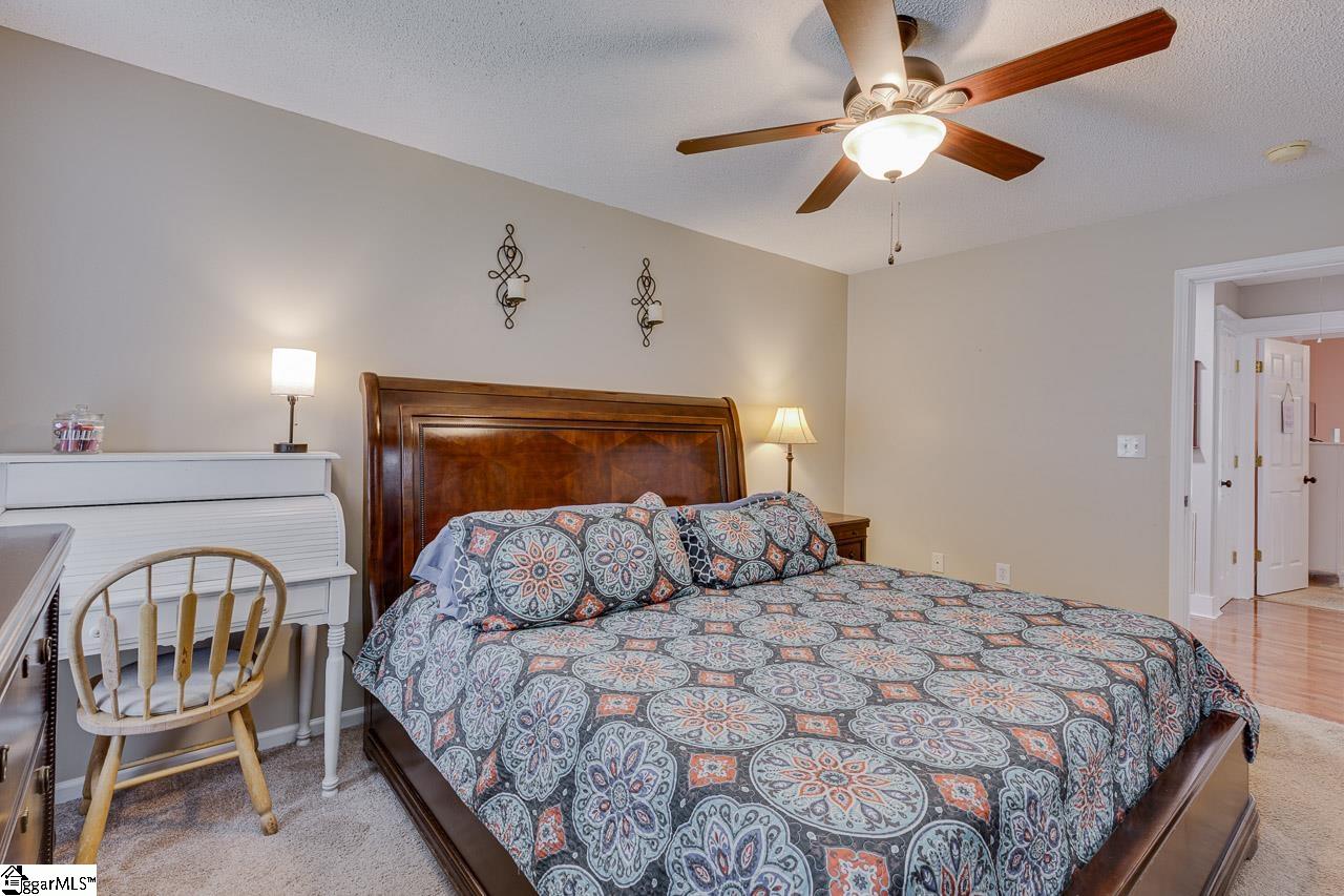 8 Shady Pines Court Property Photo 24