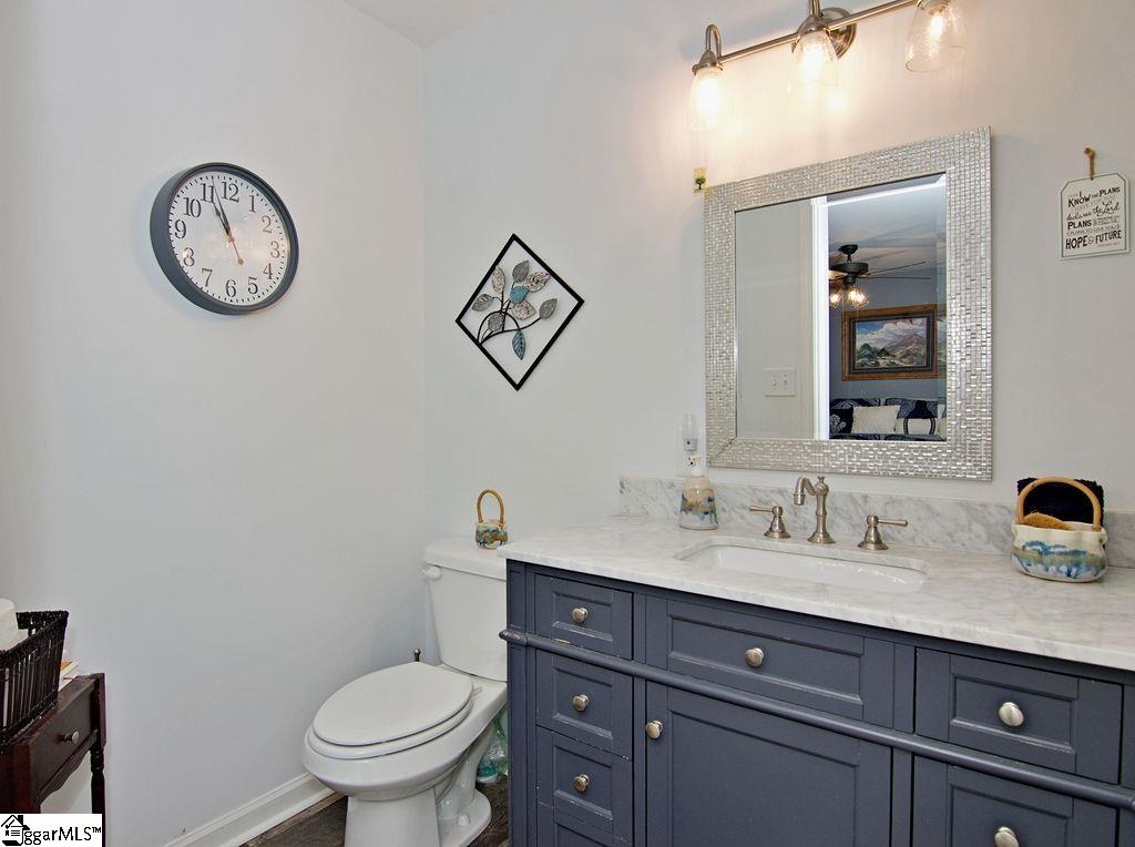 1279 Coneross Point Drive Property Photo 25