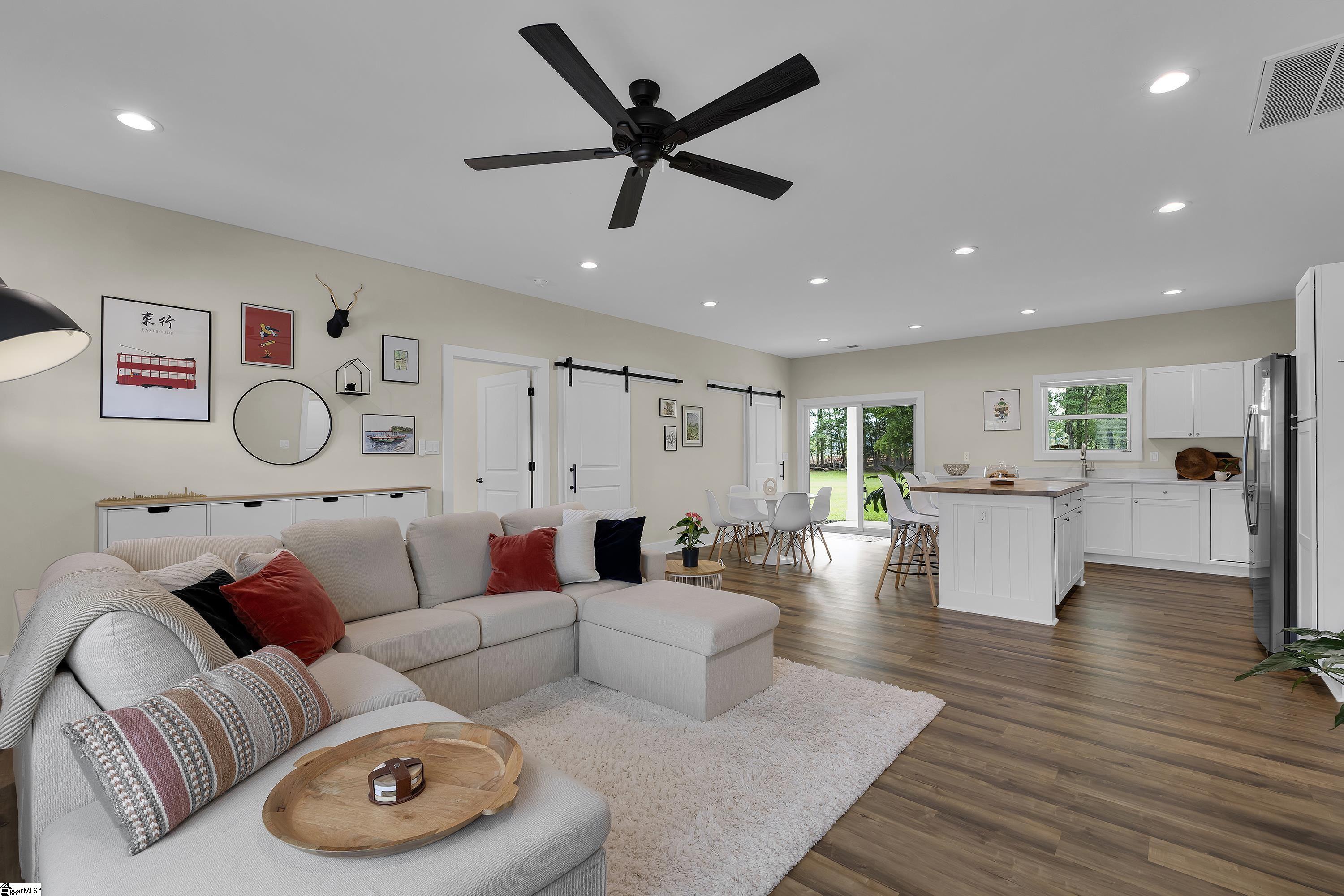 1817 Welcome Road Property Photo 6