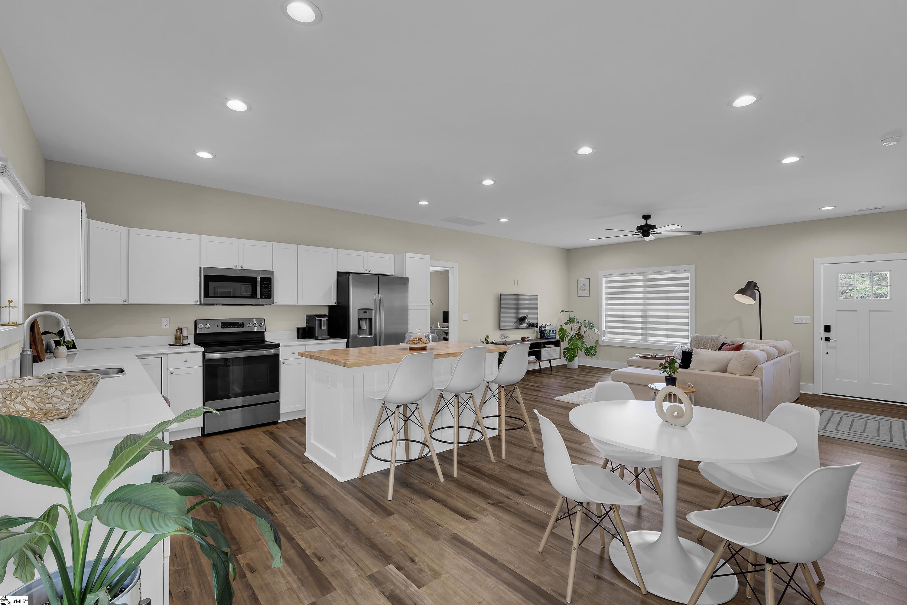 1817 Welcome Road Property Photo 8