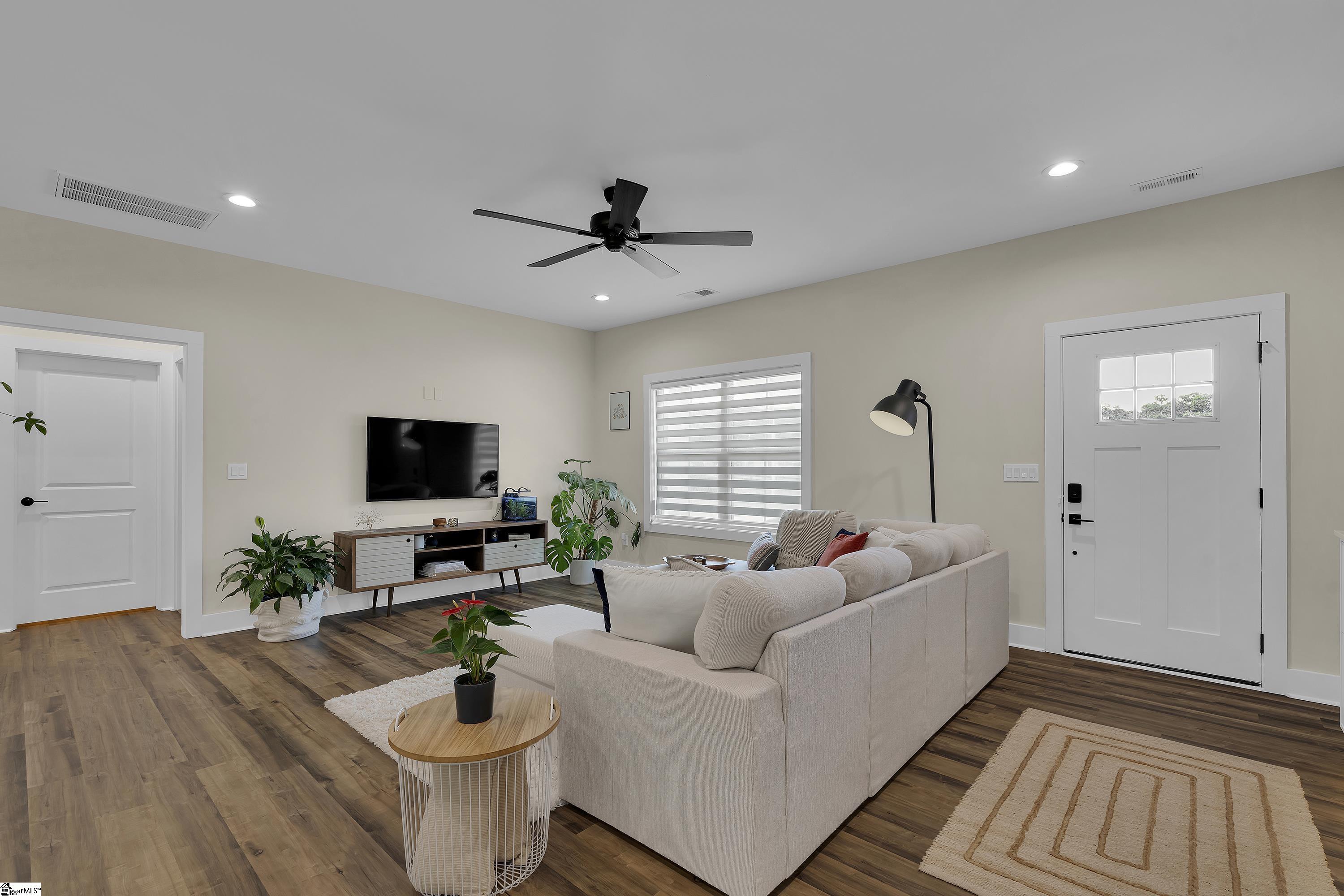 1817 Welcome Road Property Photo 11