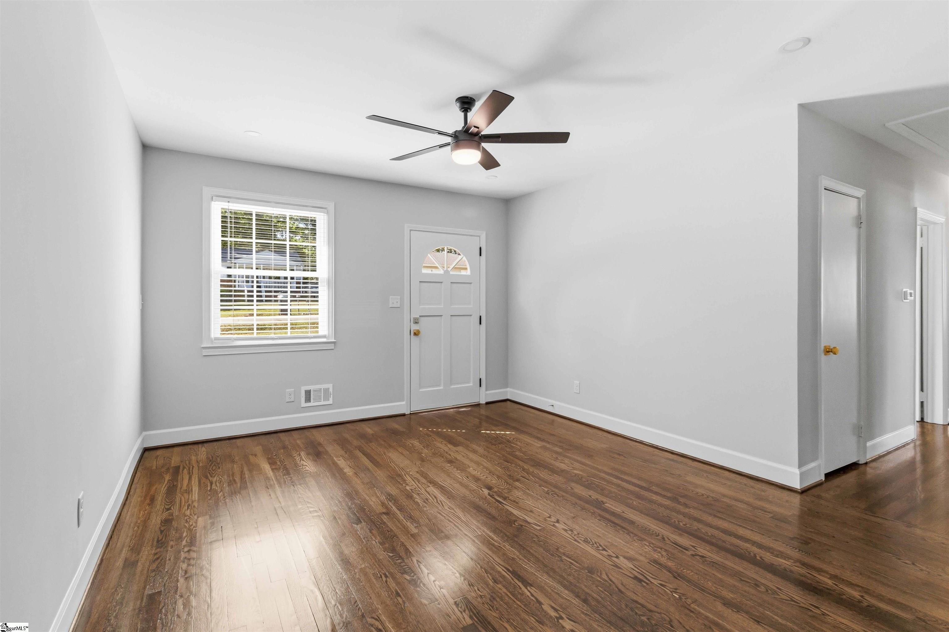 21 Kay Drive Property Photo 4