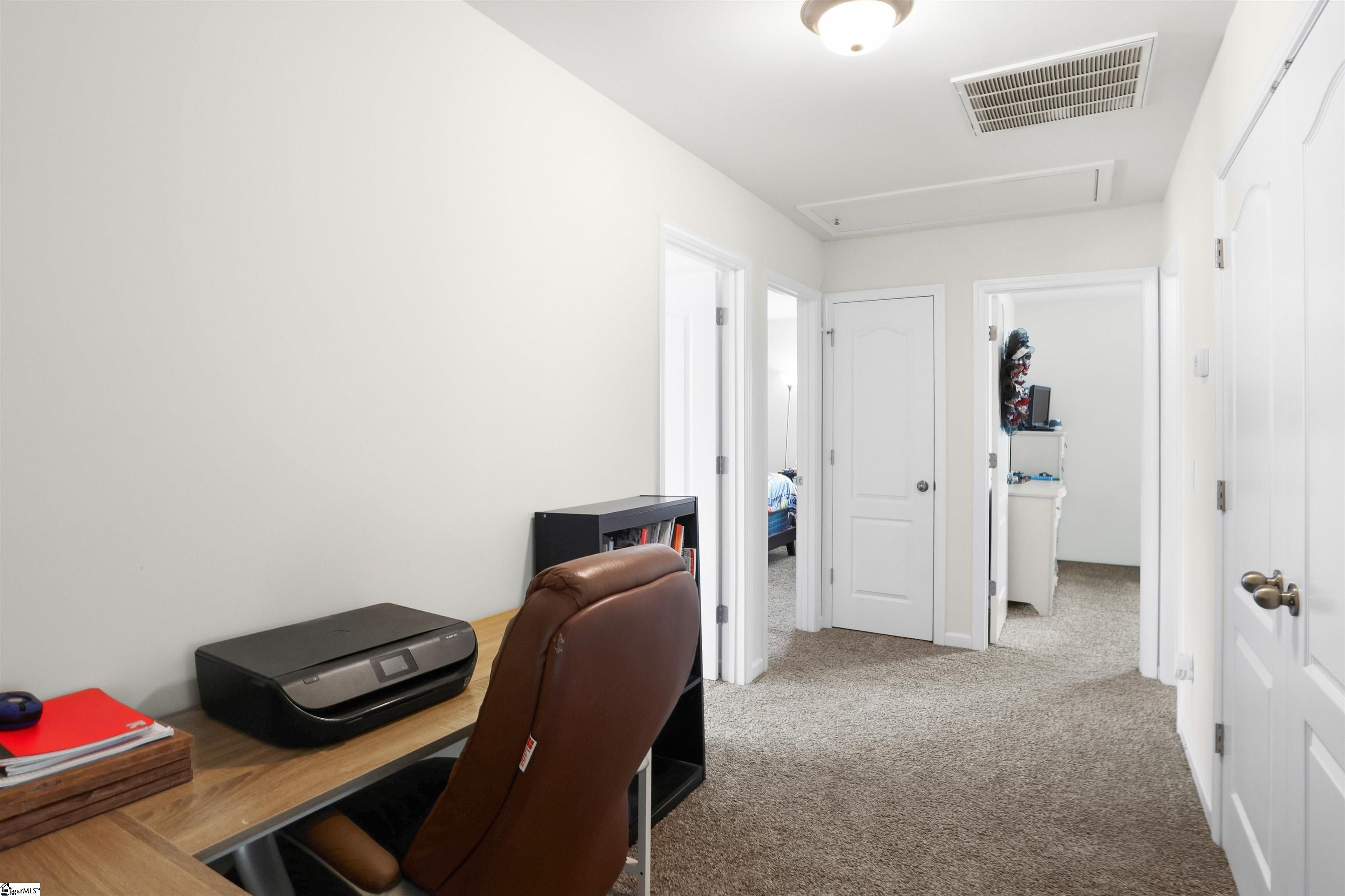 404 Tonsley Trail Property Photo 8