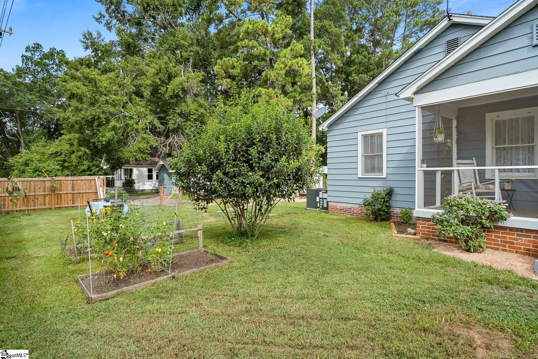 2001 Woodside Avenue Property Photo 20