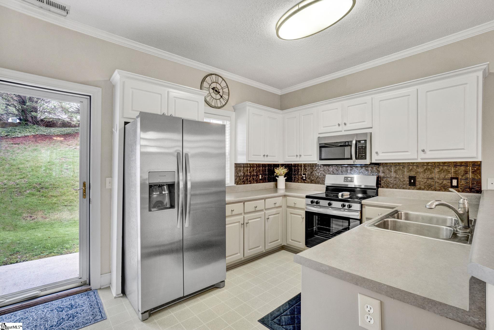 30 Rock Garden Lane Property Photo 13
