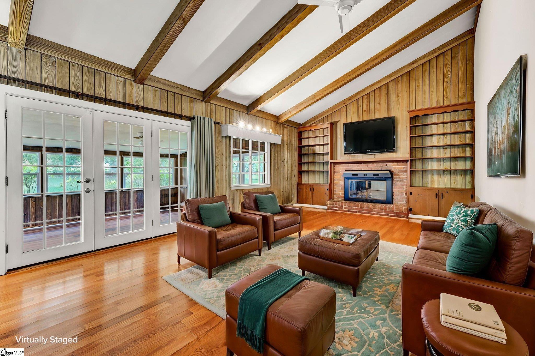 19 Vicki Circle Property Photo 3